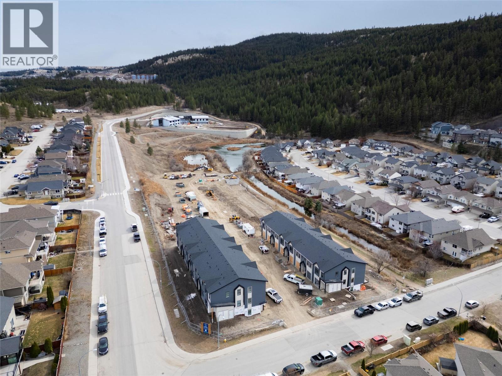 #101 1940 LODGEPOLE DRIVE - Image 3