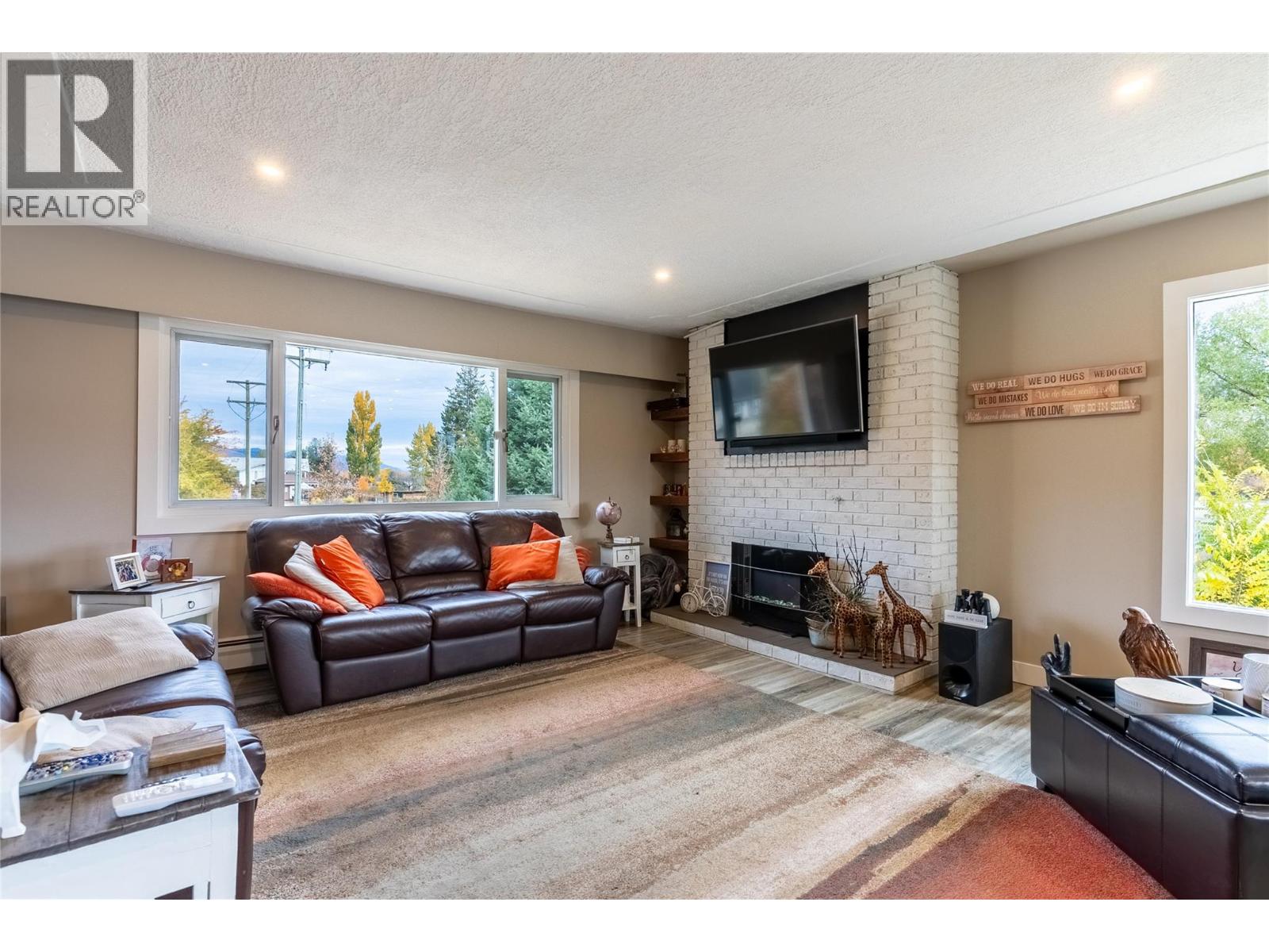 725 YATES Road, Kamloops