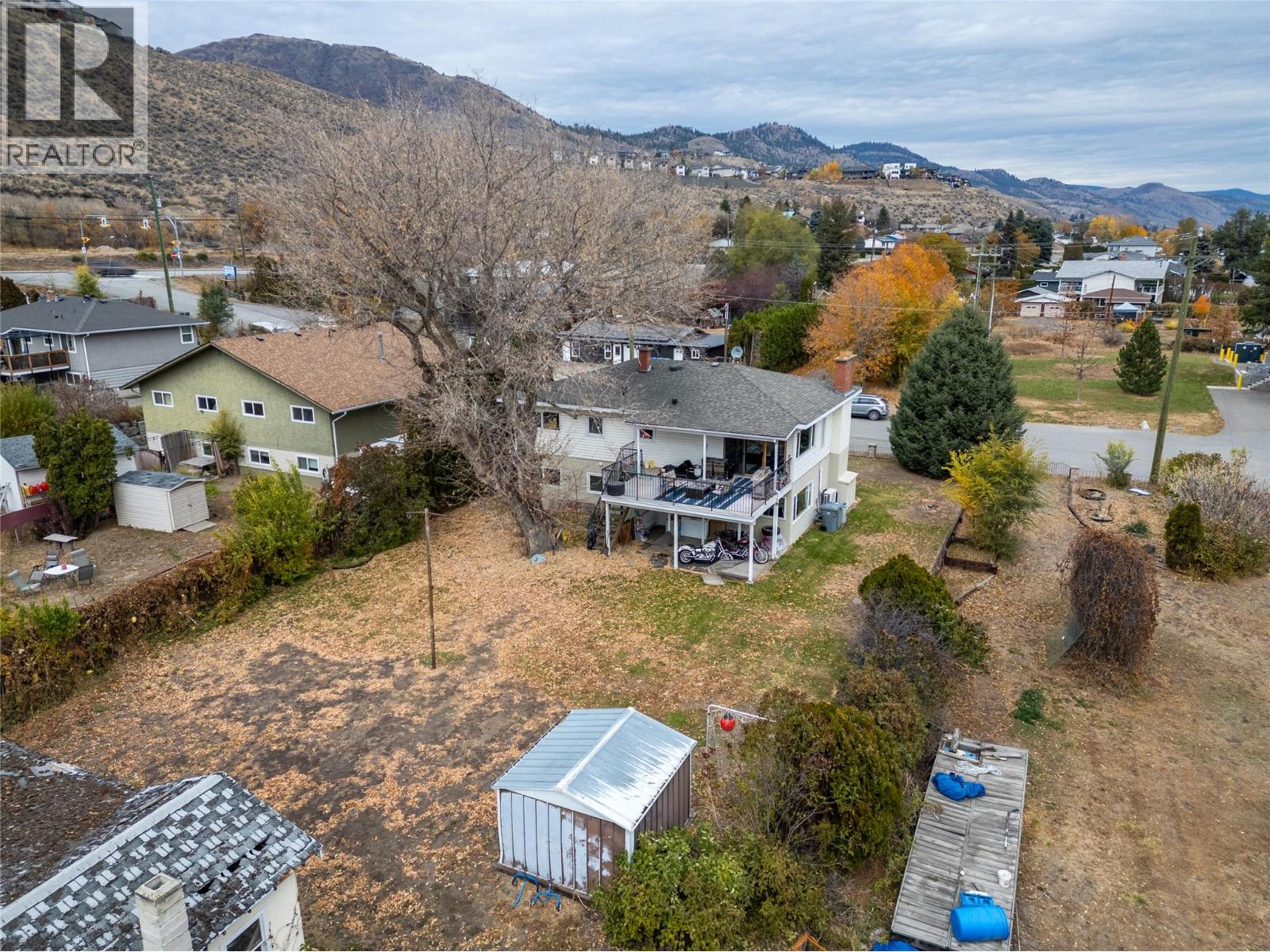 725 YATES Road - 26