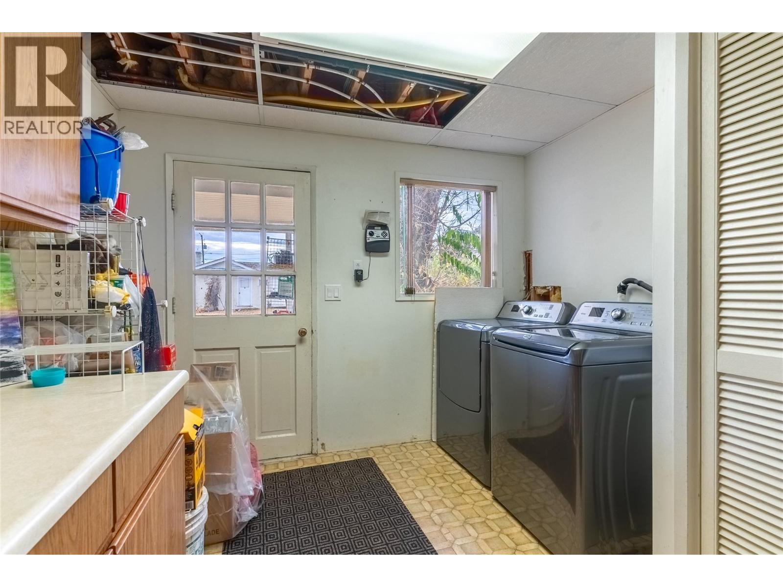 725 YATES Road, Kamloops