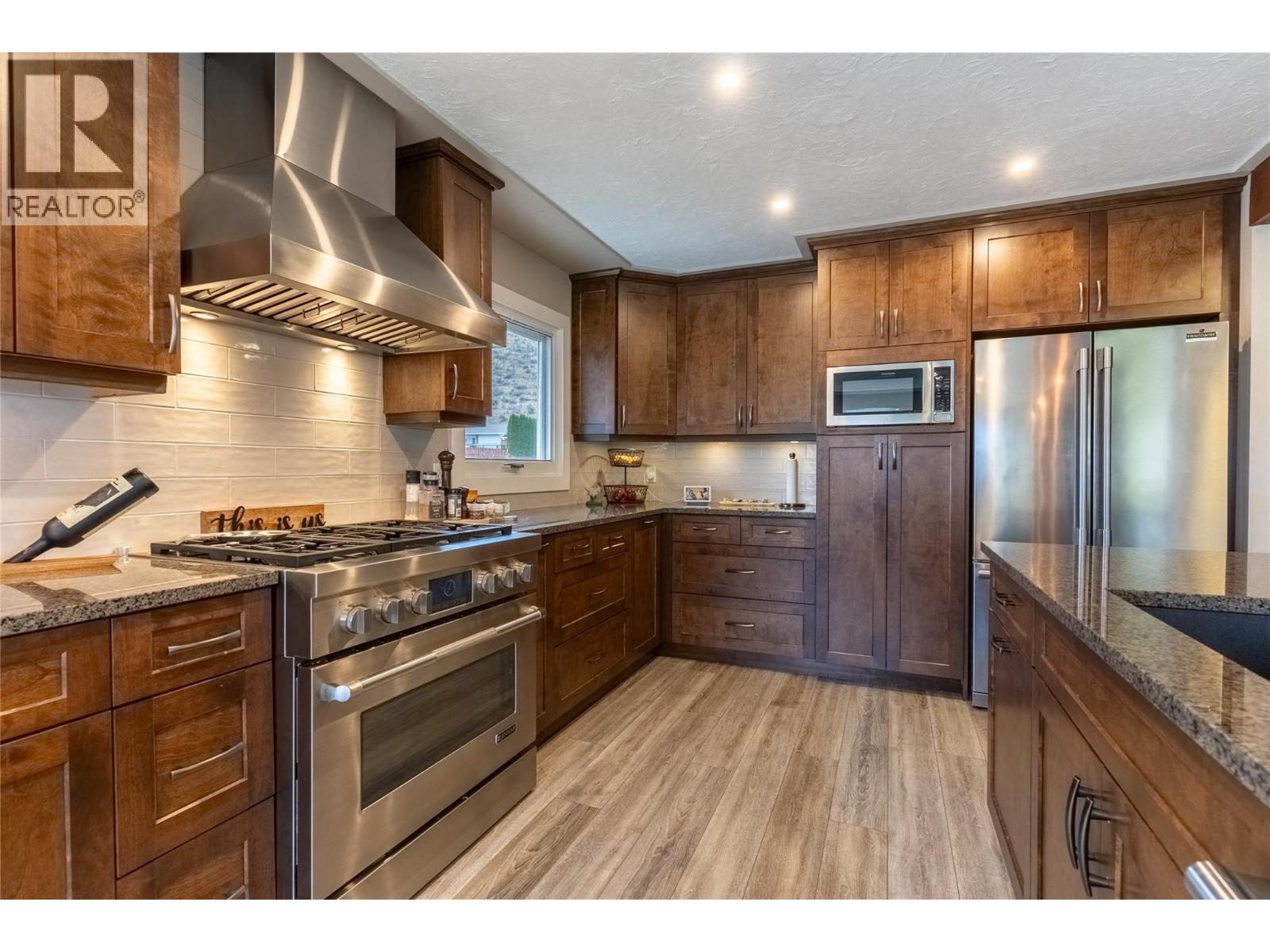 725 YATES Road, Kamloops