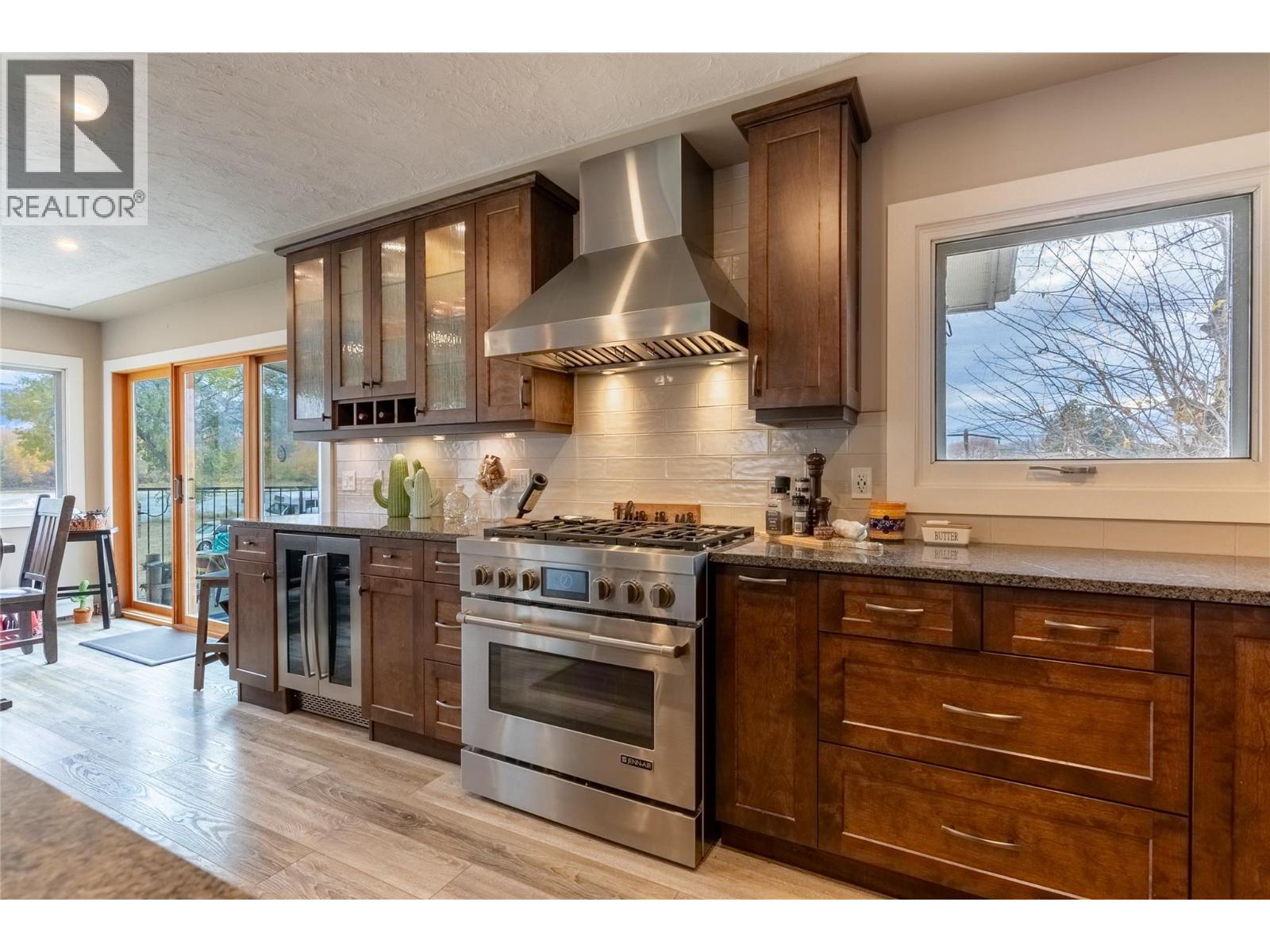 725 YATES Road, Kamloops