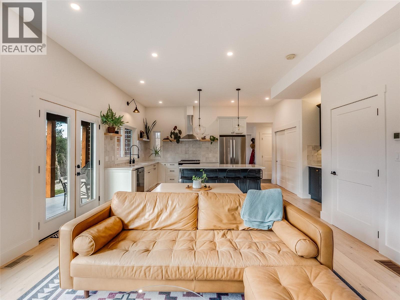 5758 Rocky Road, Nelson