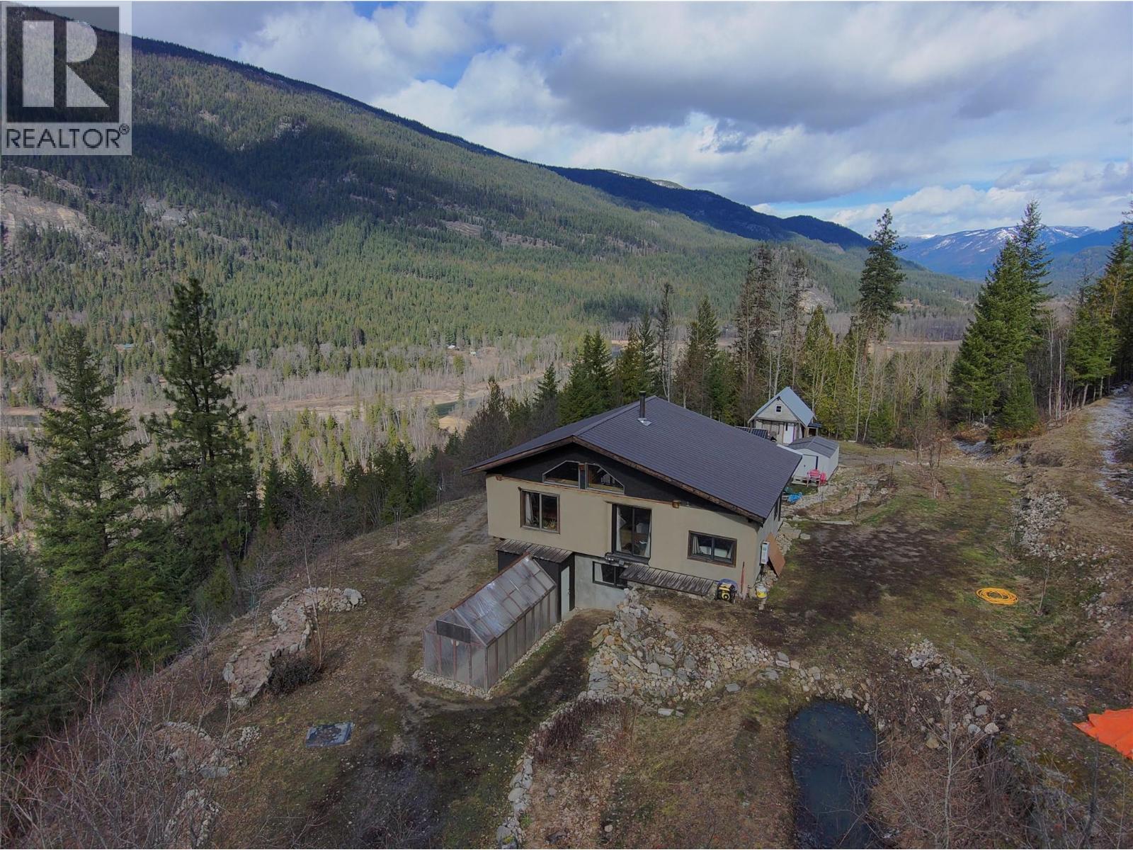 4650 6 Highway, Winlaw