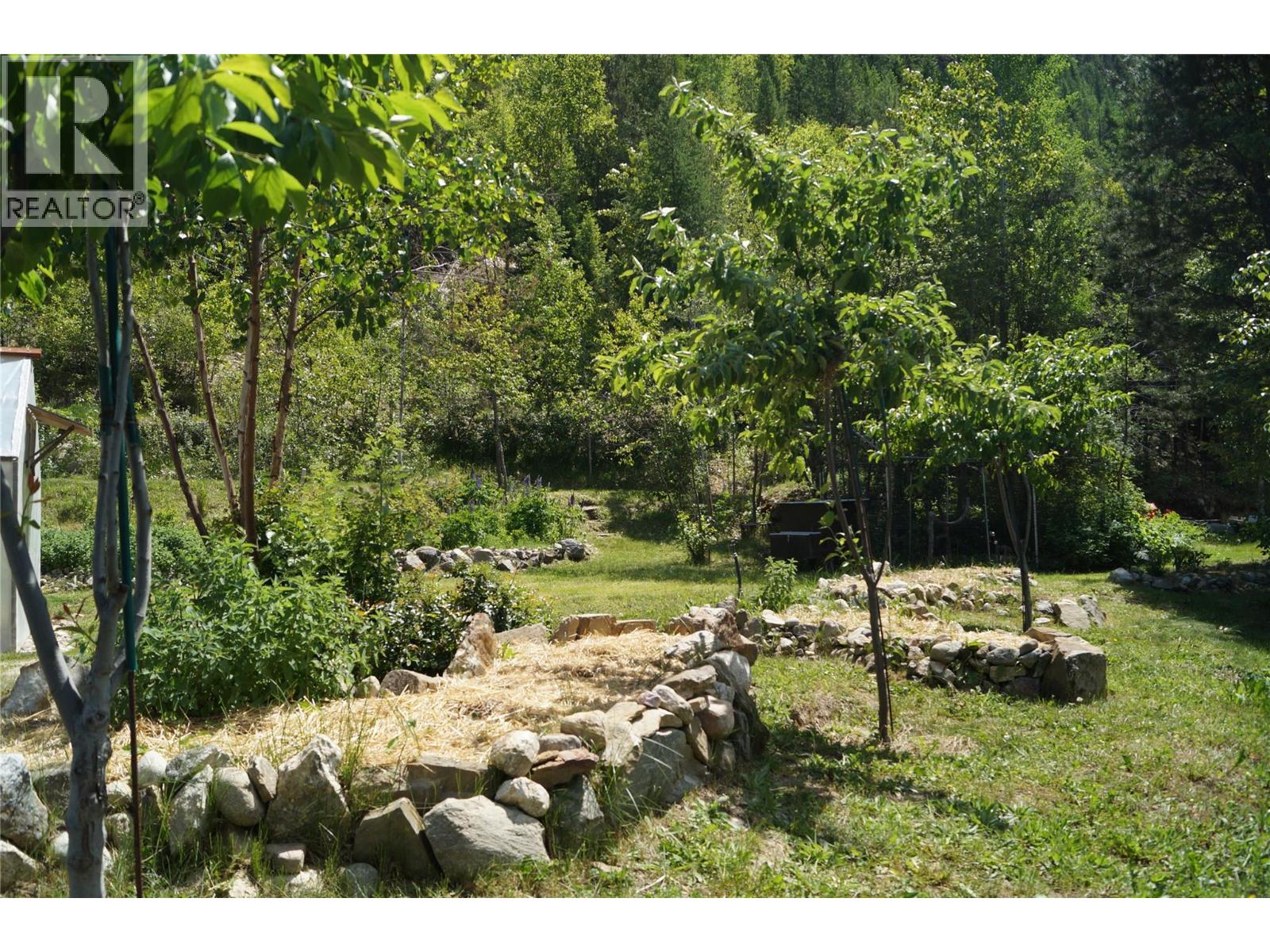 4650 6 Highway, Winlaw