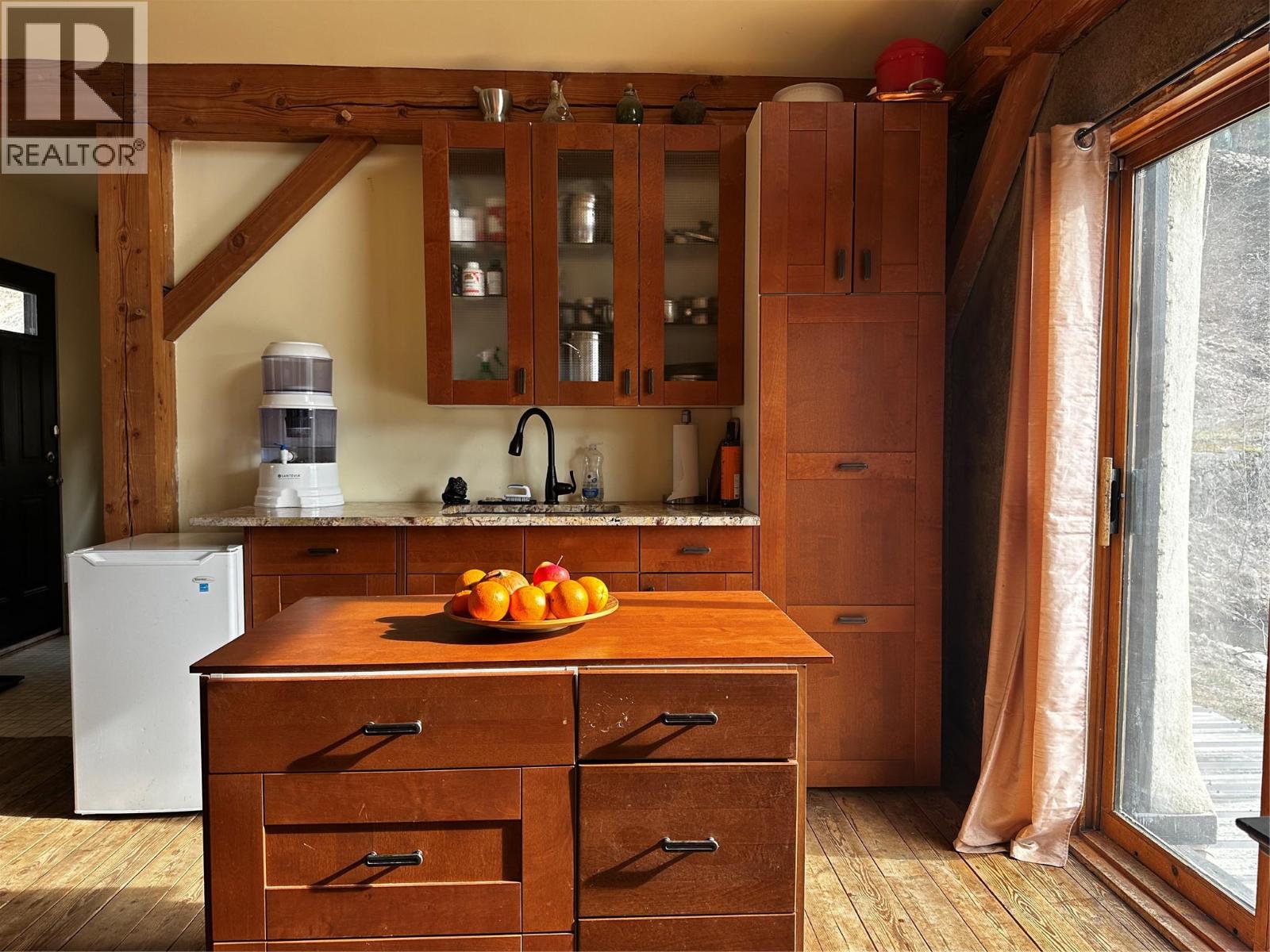 4650 6 Highway, Winlaw