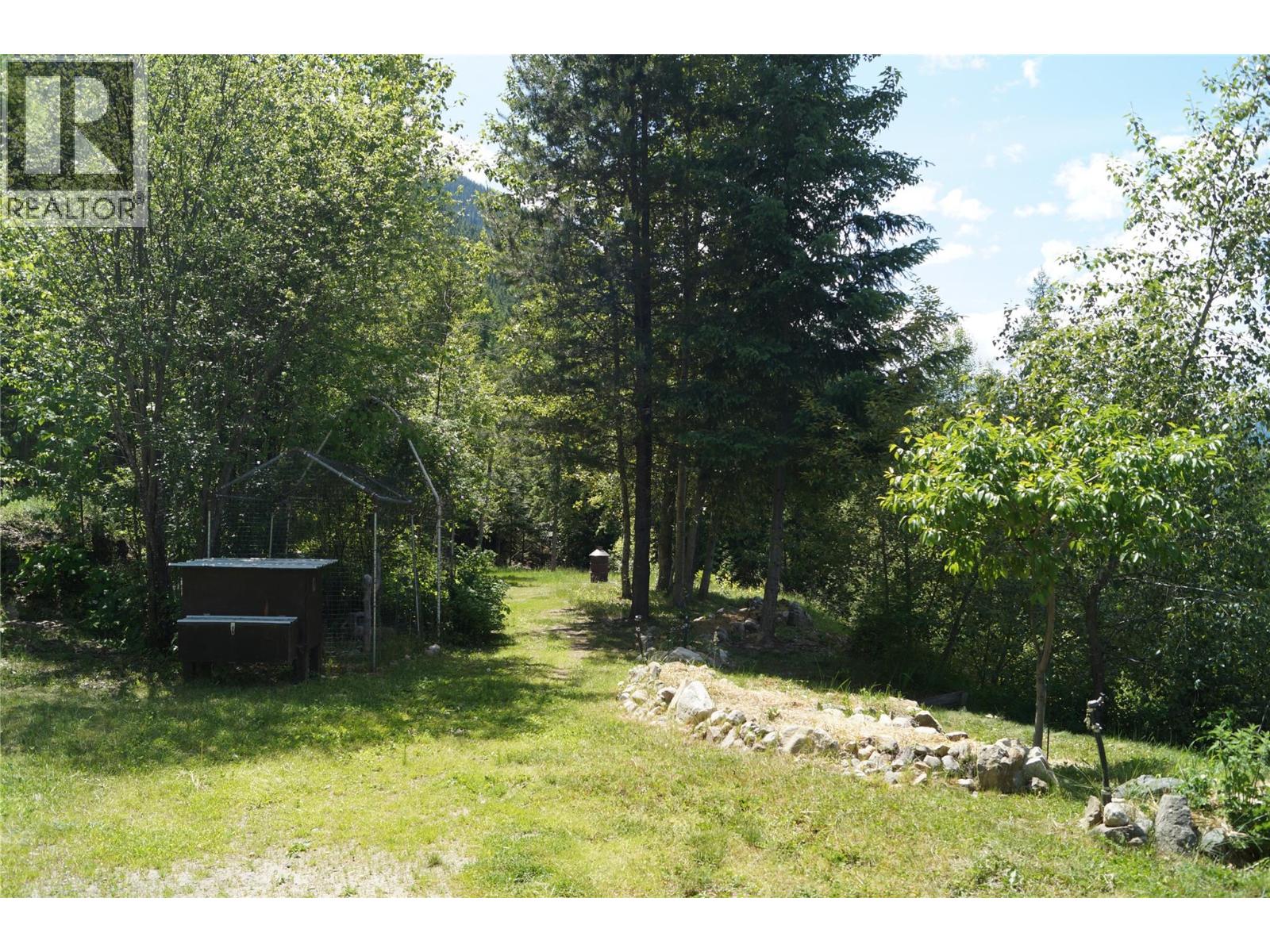 4650 6 Highway, Winlaw