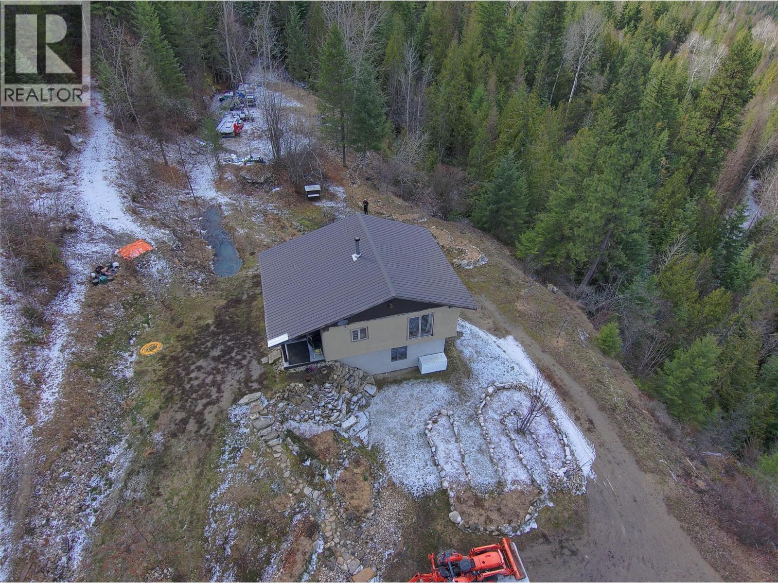 4650 6 Highway, Winlaw