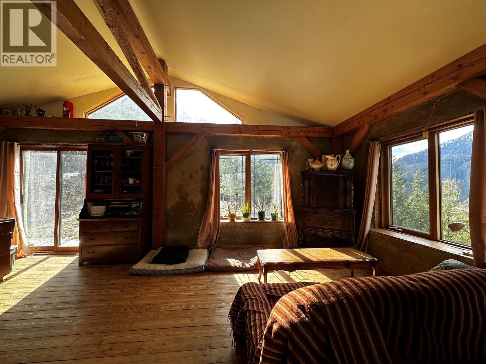 4650 6 Highway, Winlaw