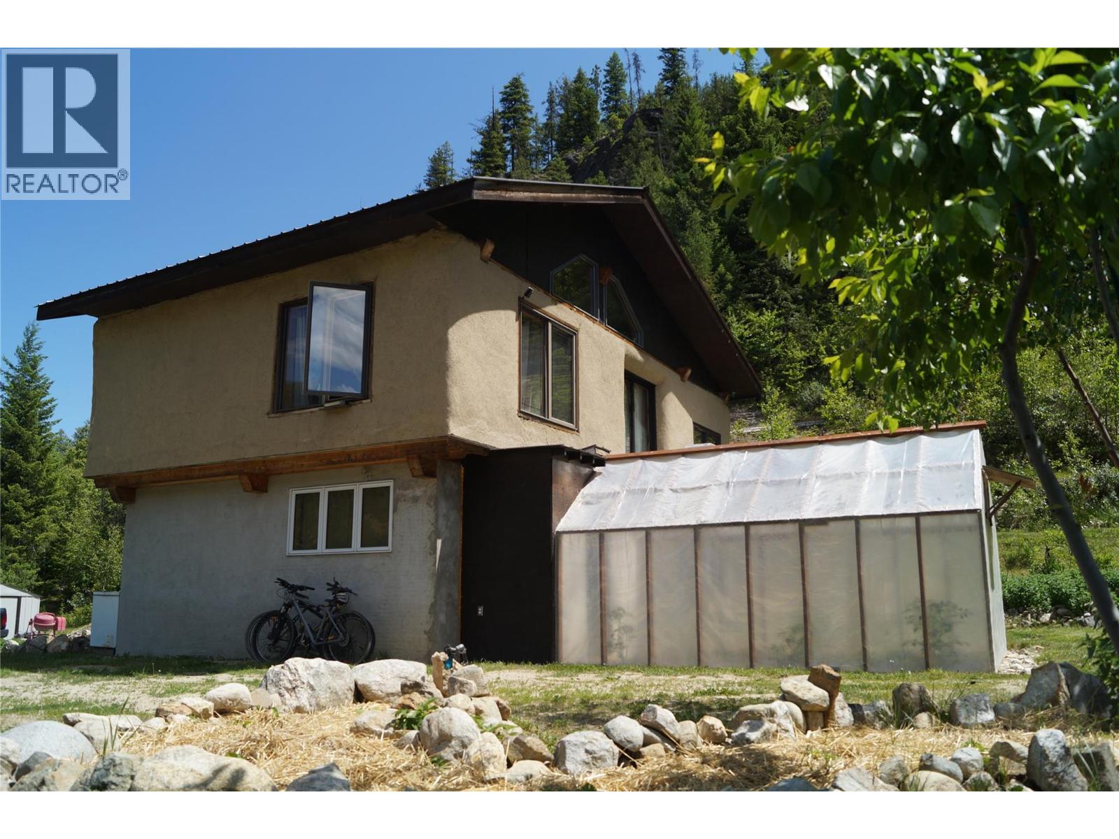 4650 6 Highway, Winlaw