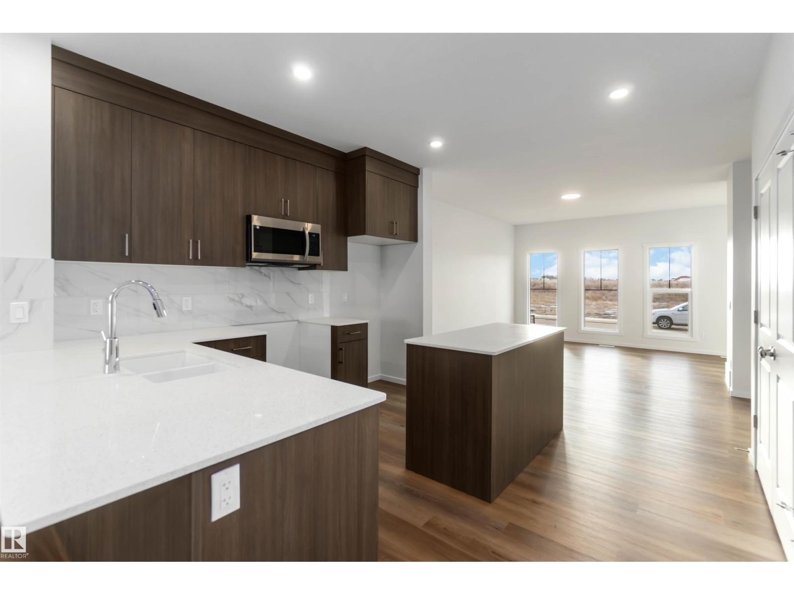 5452 Hawthorn RU SW - 4