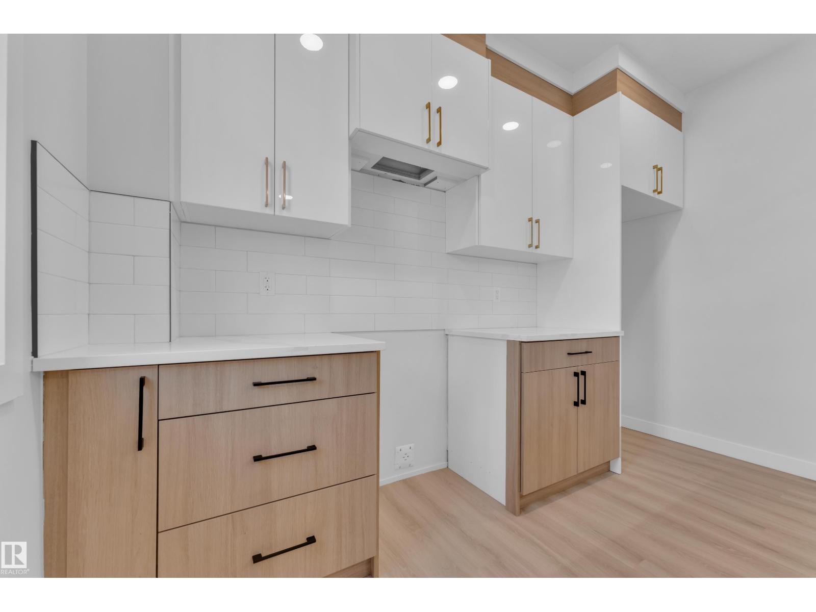 9531/ 9533 115 ave NW, Edmonton