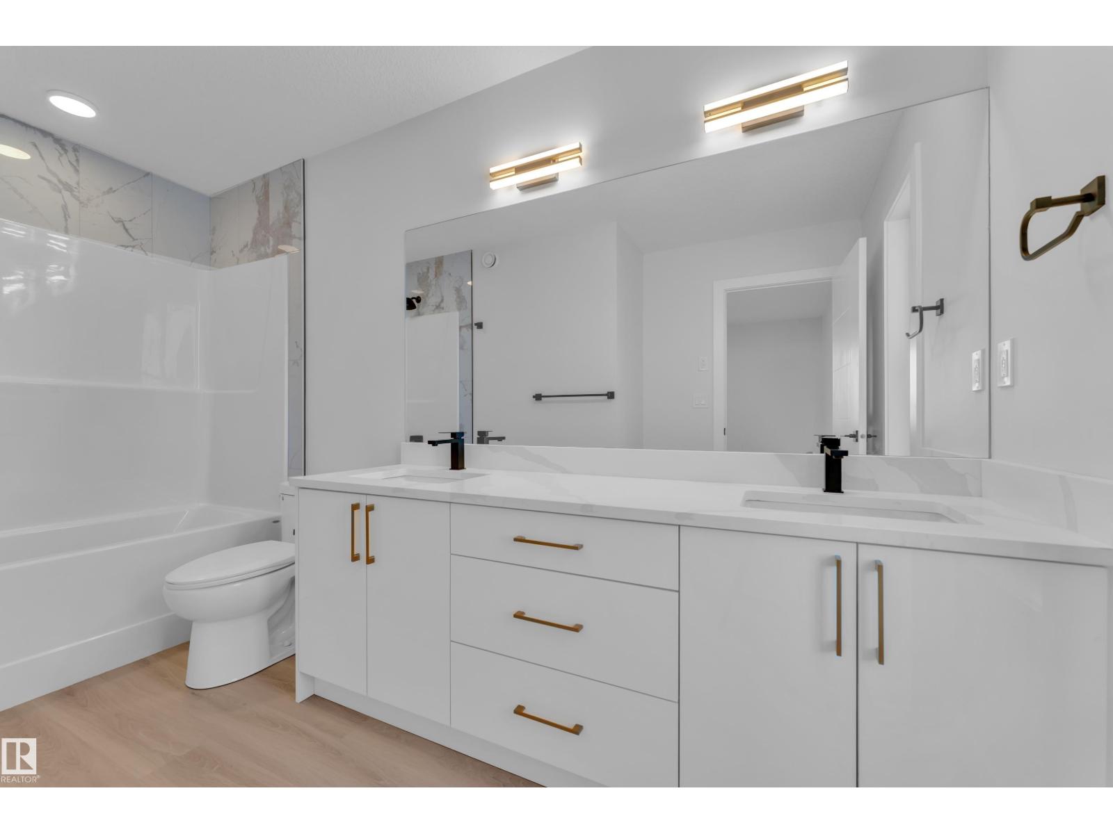 9531/ 9533 115 ave NW, Edmonton