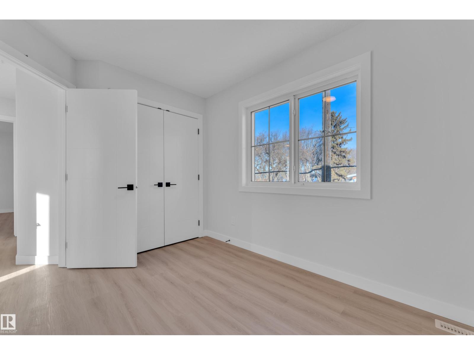 9531/ 9533 115 ave NW, Edmonton