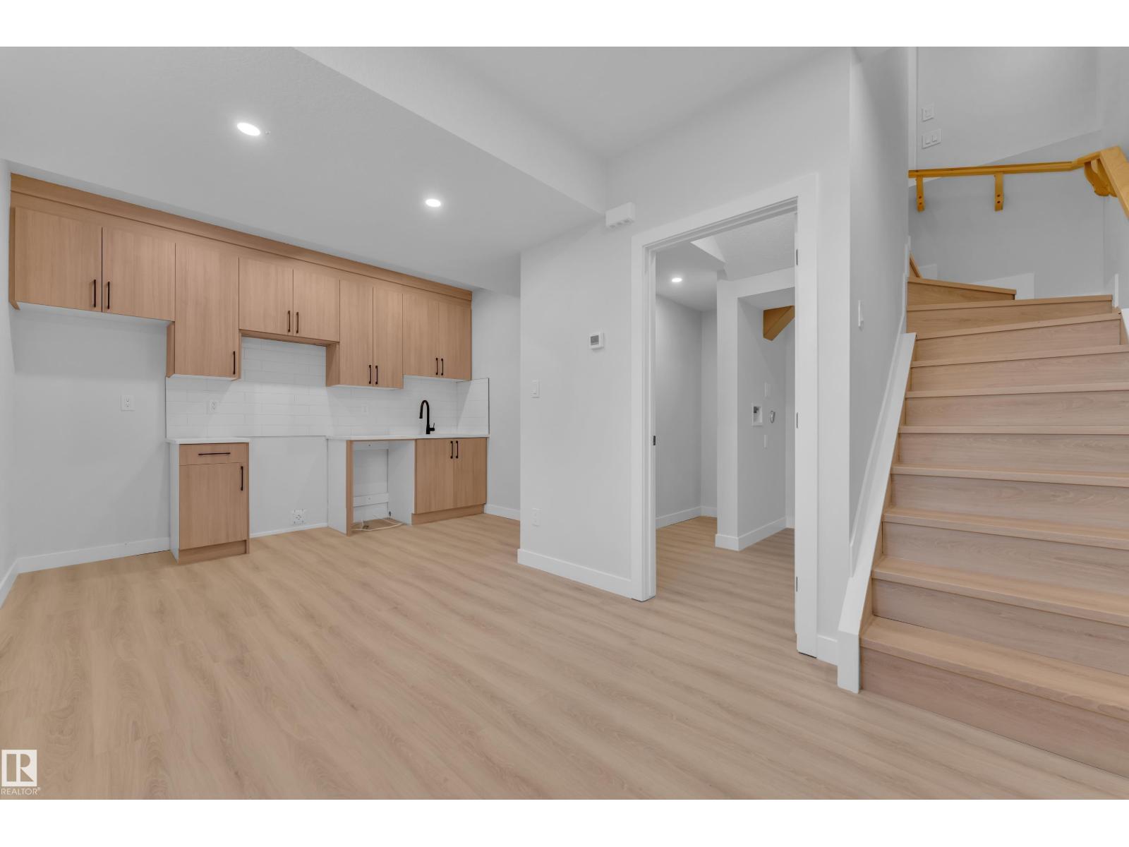 9531/ 9533 115 ave NW, Edmonton