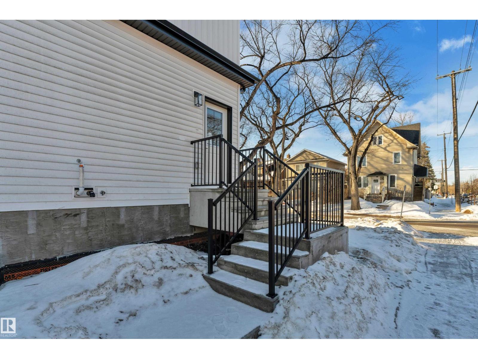 9531/ 9533 115 ave NW, Edmonton