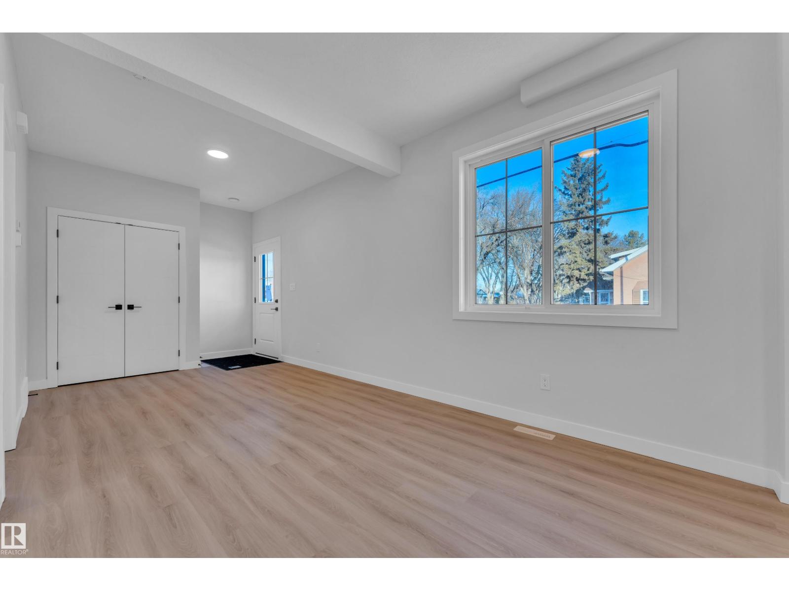 9531/ 9533 115 ave NW, Edmonton