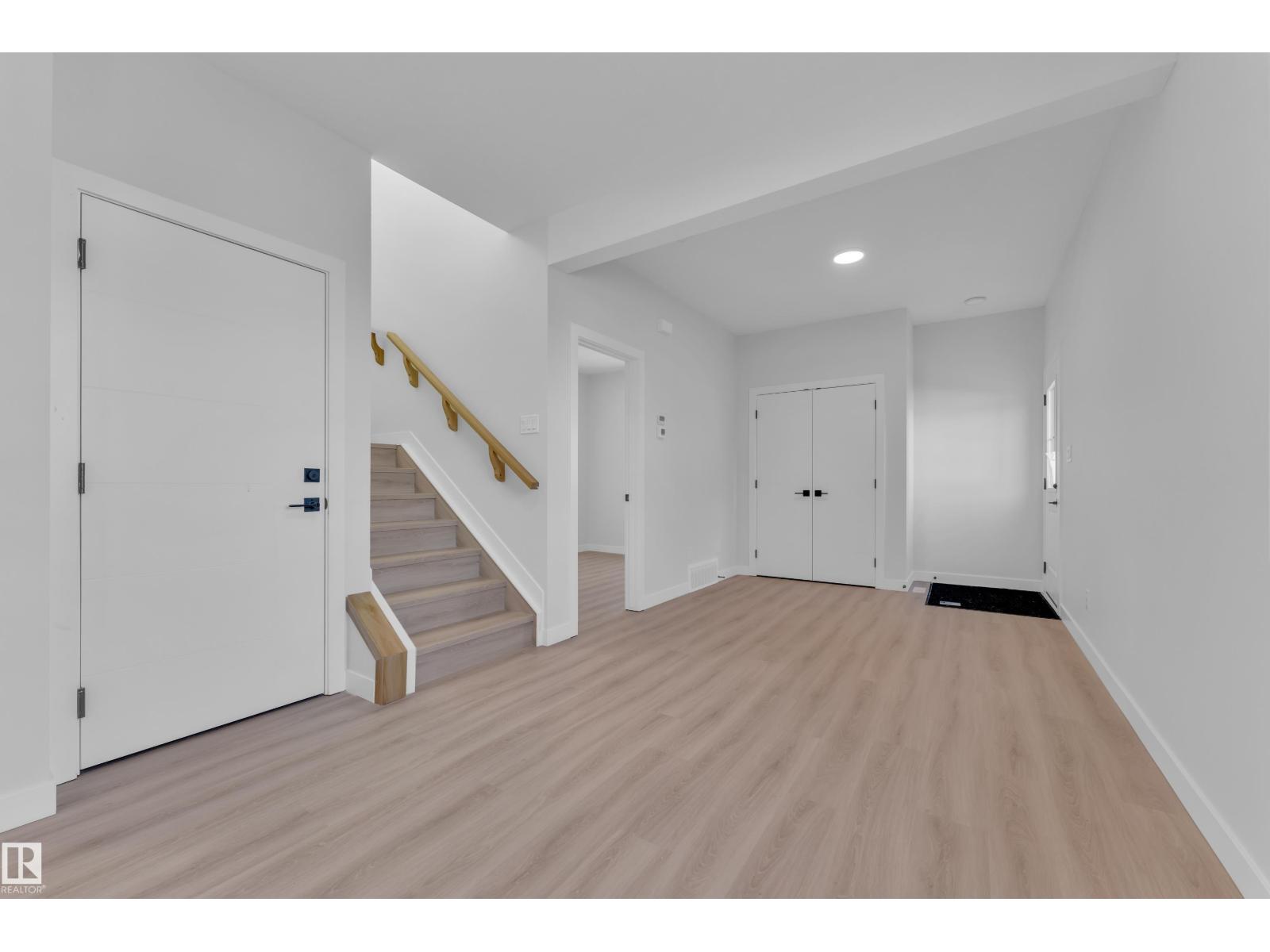 9531/ 9533 115 ave NW, Edmonton