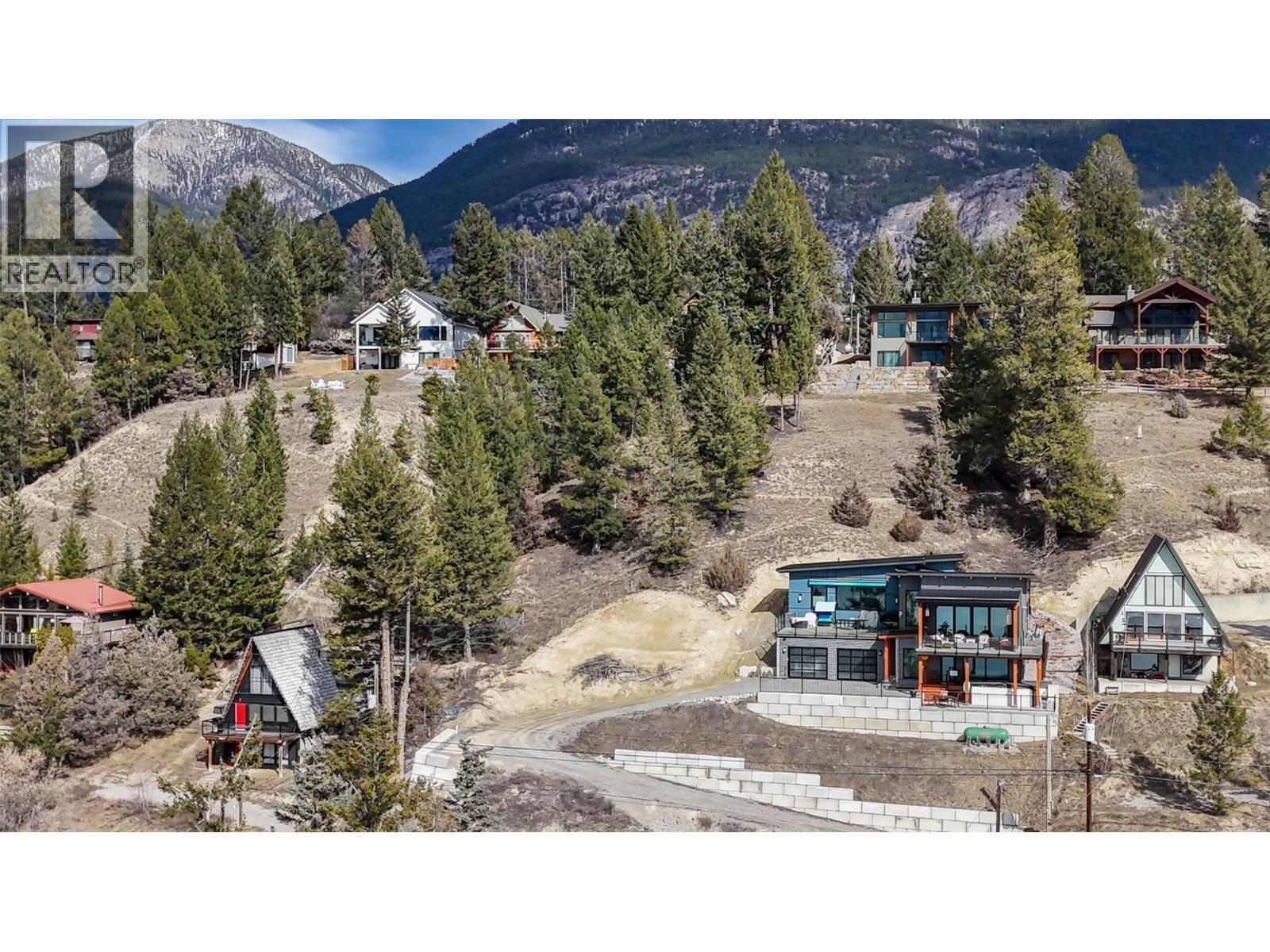 1172 Baltac Road - main photo