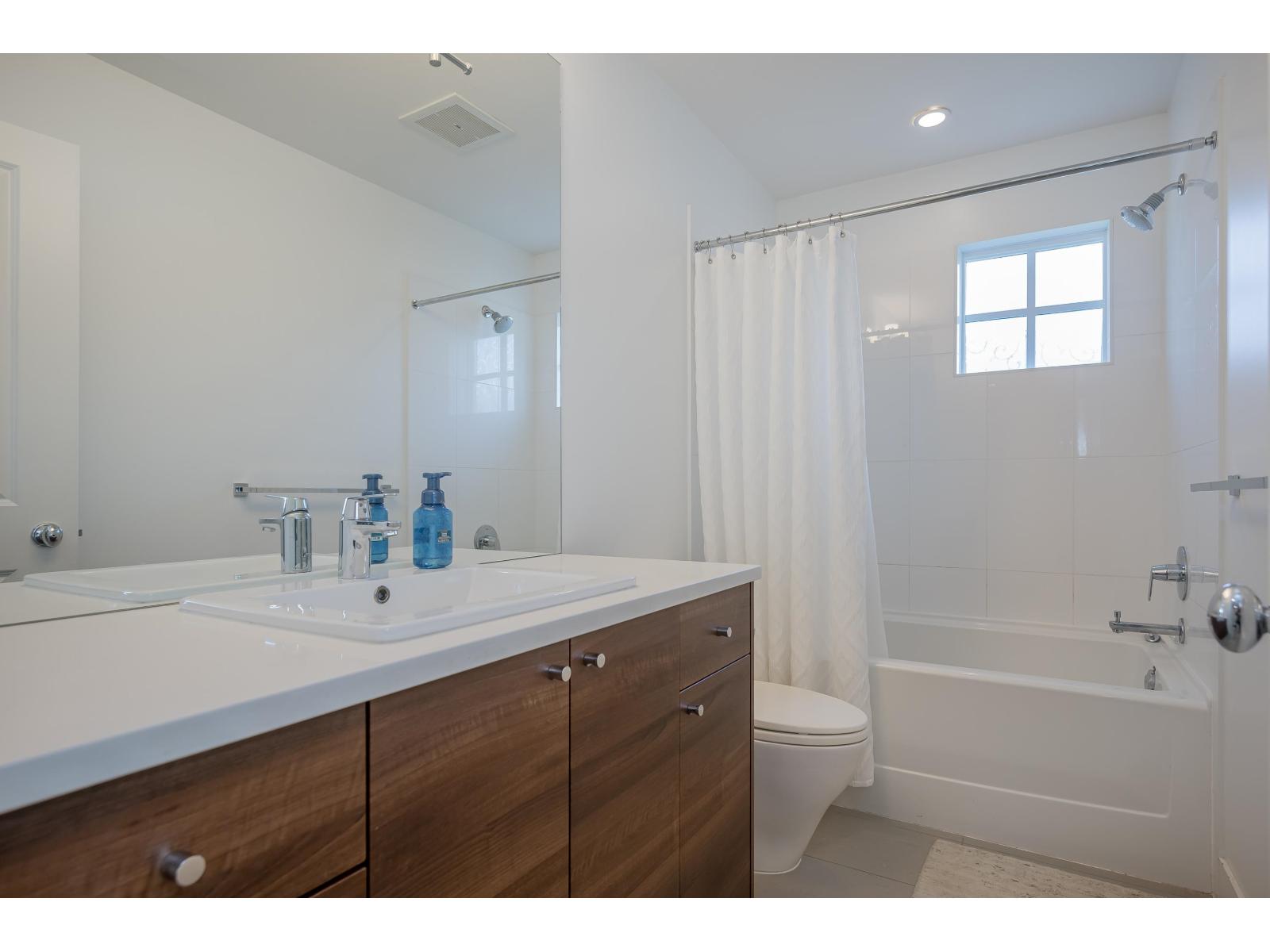 15337 34 AVENUE, Surrey