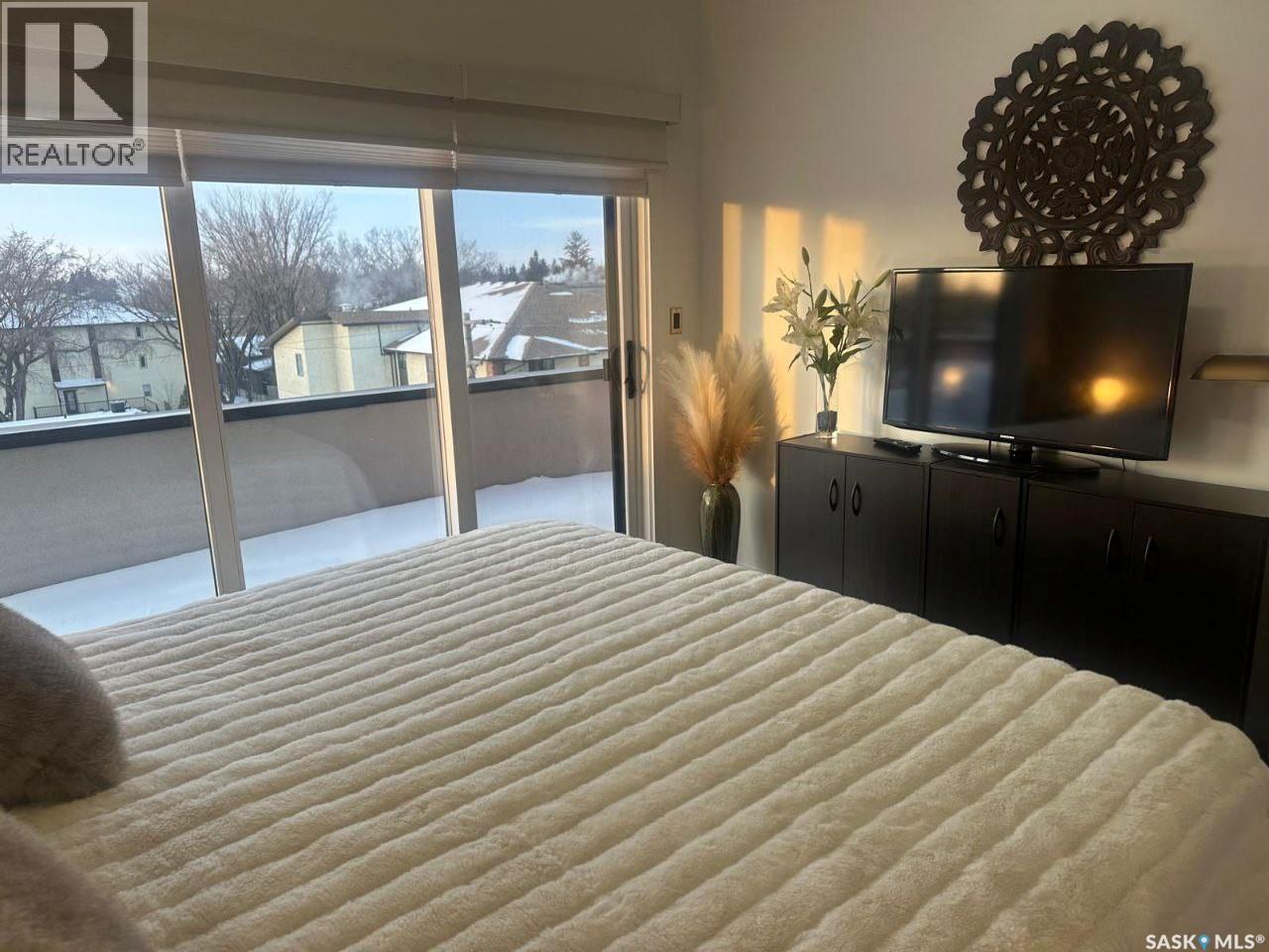 #404 1010 MAIN STREET - 19