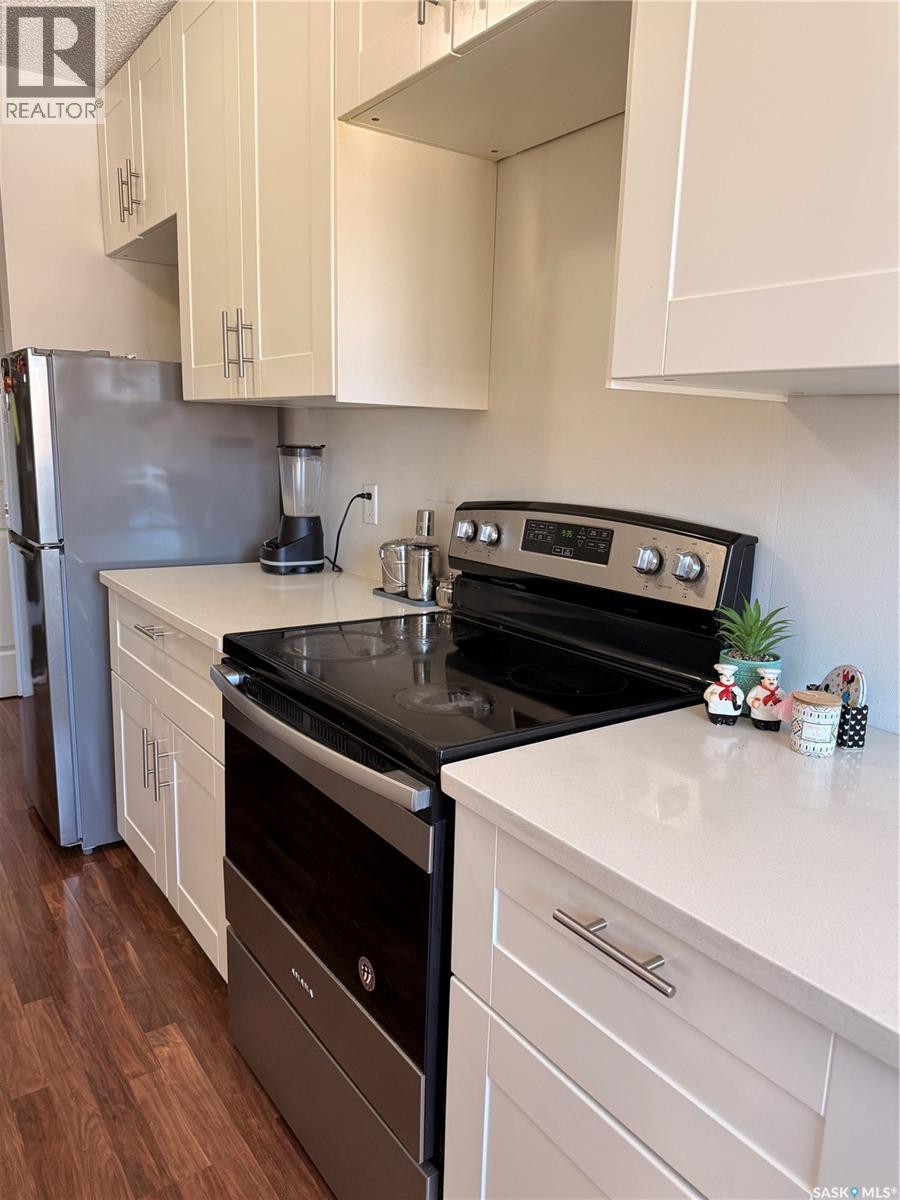 #17 3625 CHABEN PLACE - 15