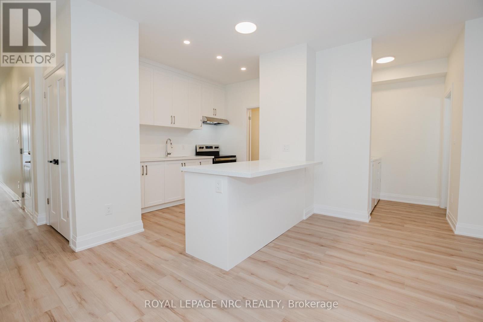 103B - 103 SOUTHWORTH STREET N