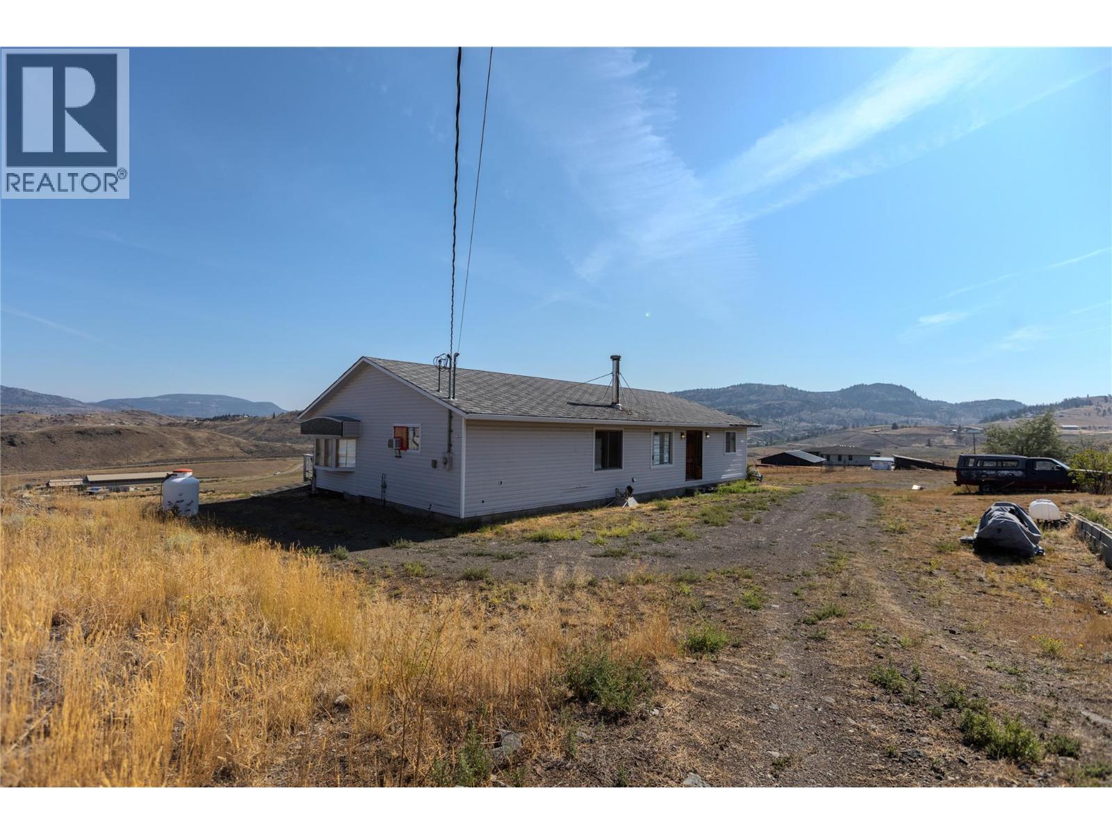 5589 BEATON ROAD - 12