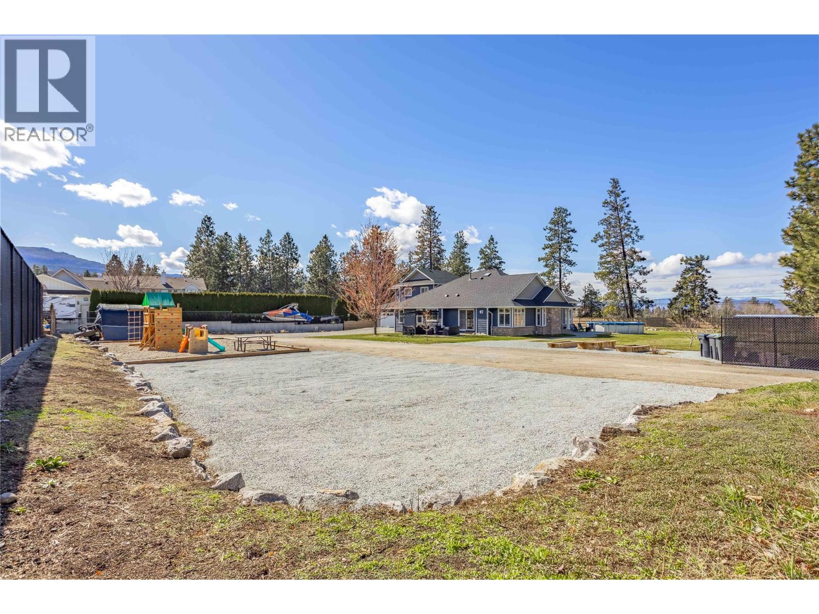  3350 Larkspur Court, Kelowna