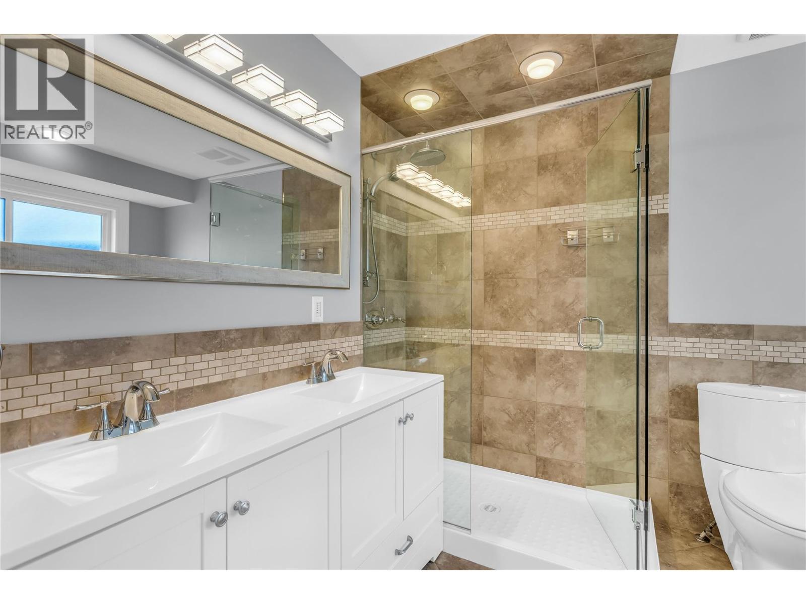  3350 Larkspur Court, Kelowna