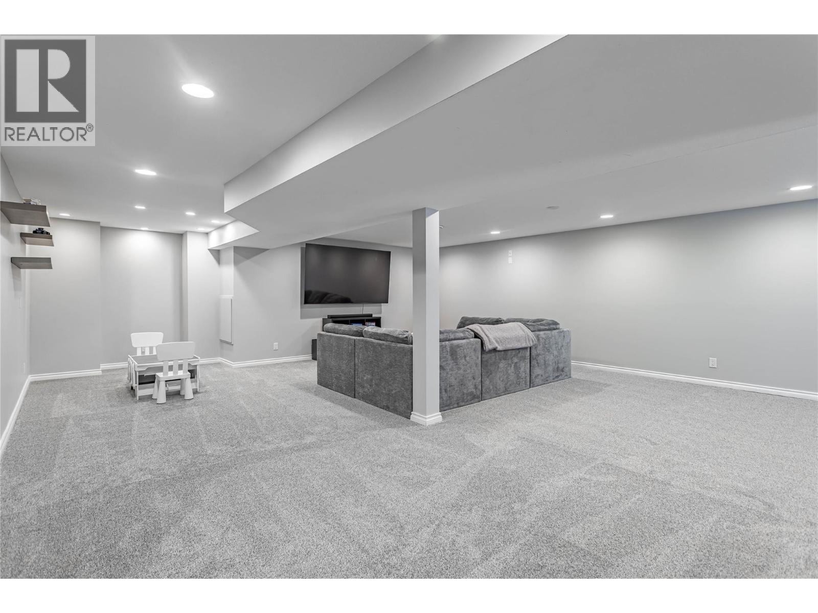  3350 Larkspur Court, Kelowna