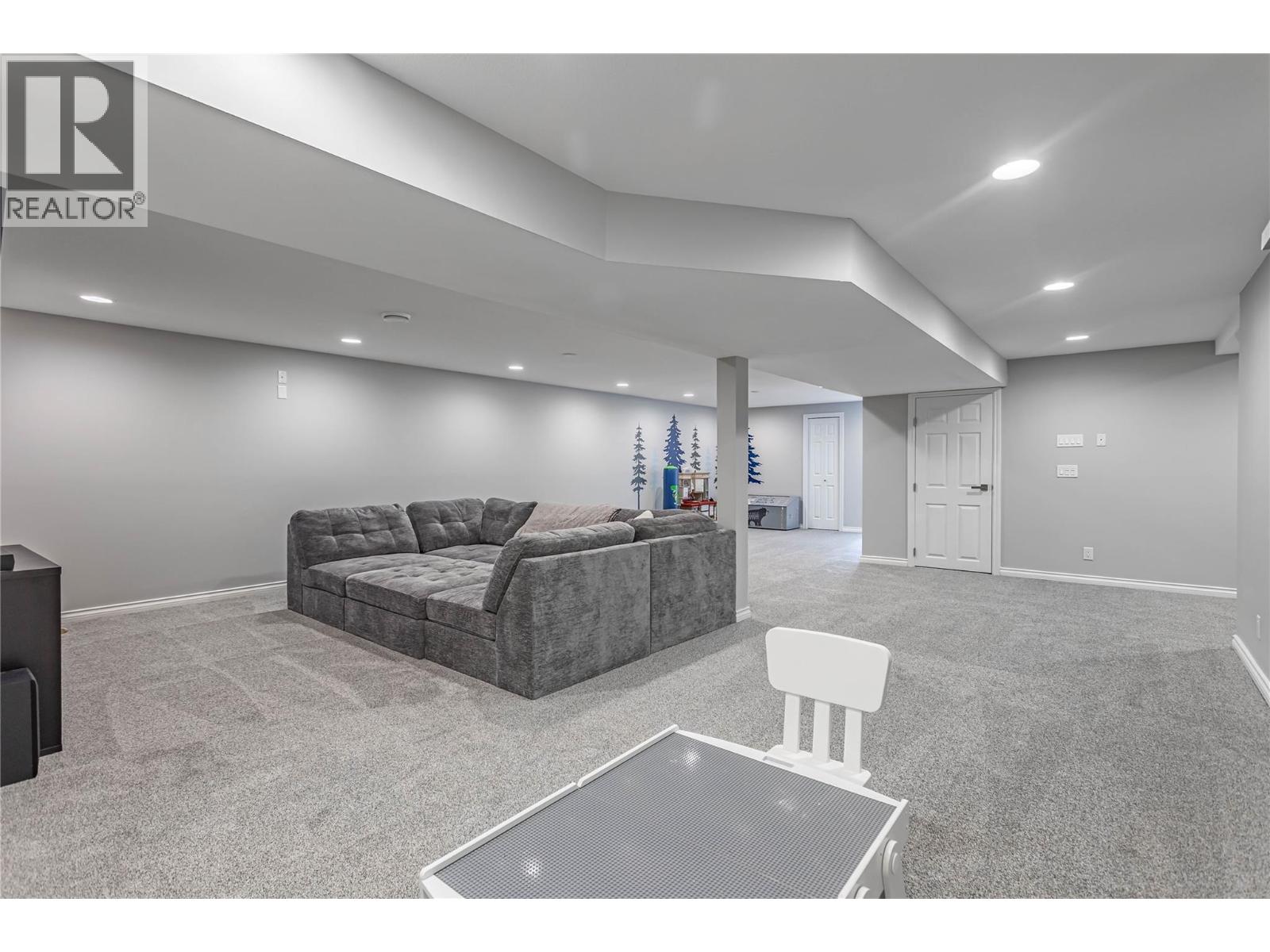  3350 Larkspur Court, Kelowna