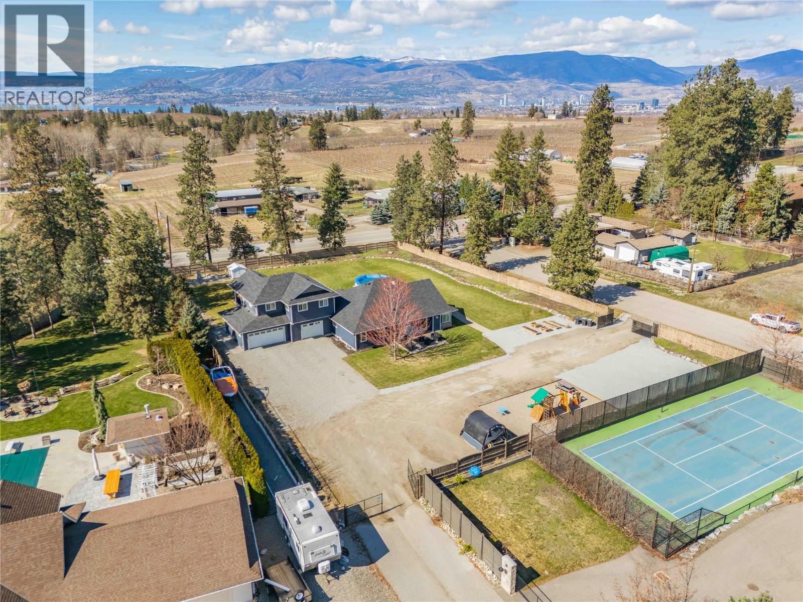  3350 Larkspur Court, Kelowna