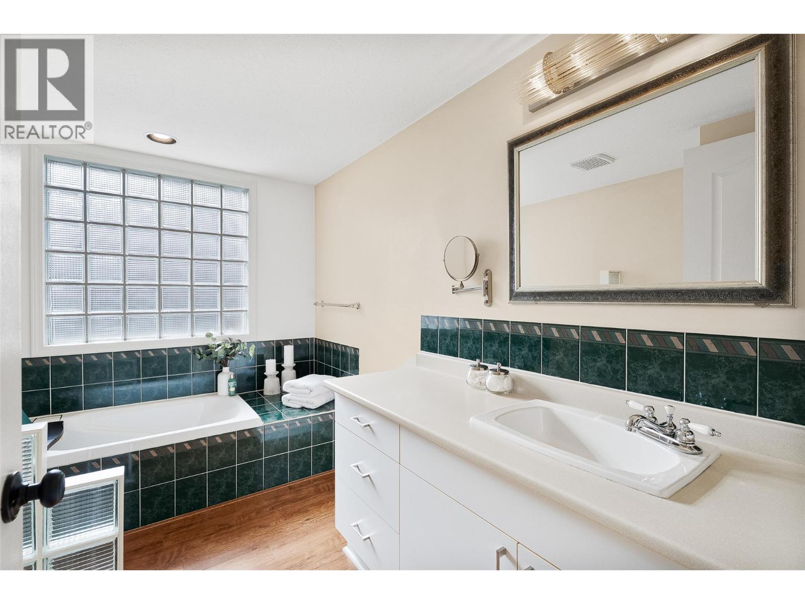 816 ALPINE Terrace, Kamloops