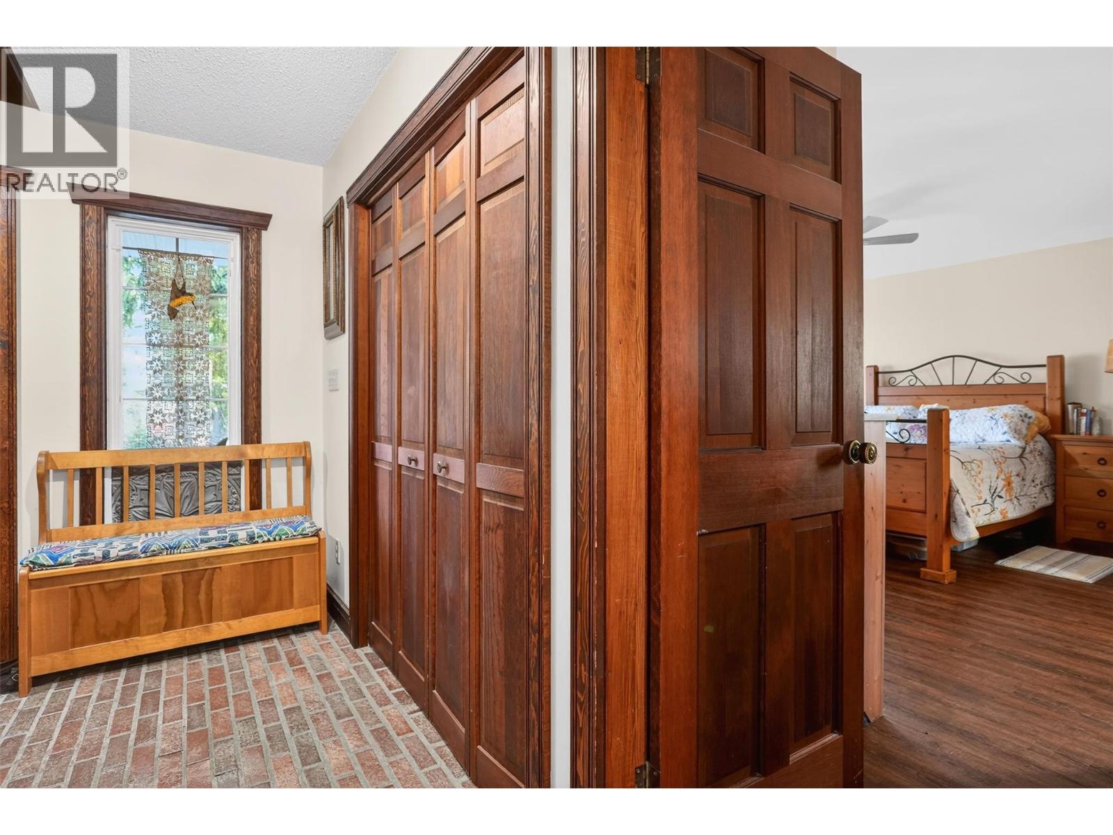 6119 PIPPERS Lane, Nelson