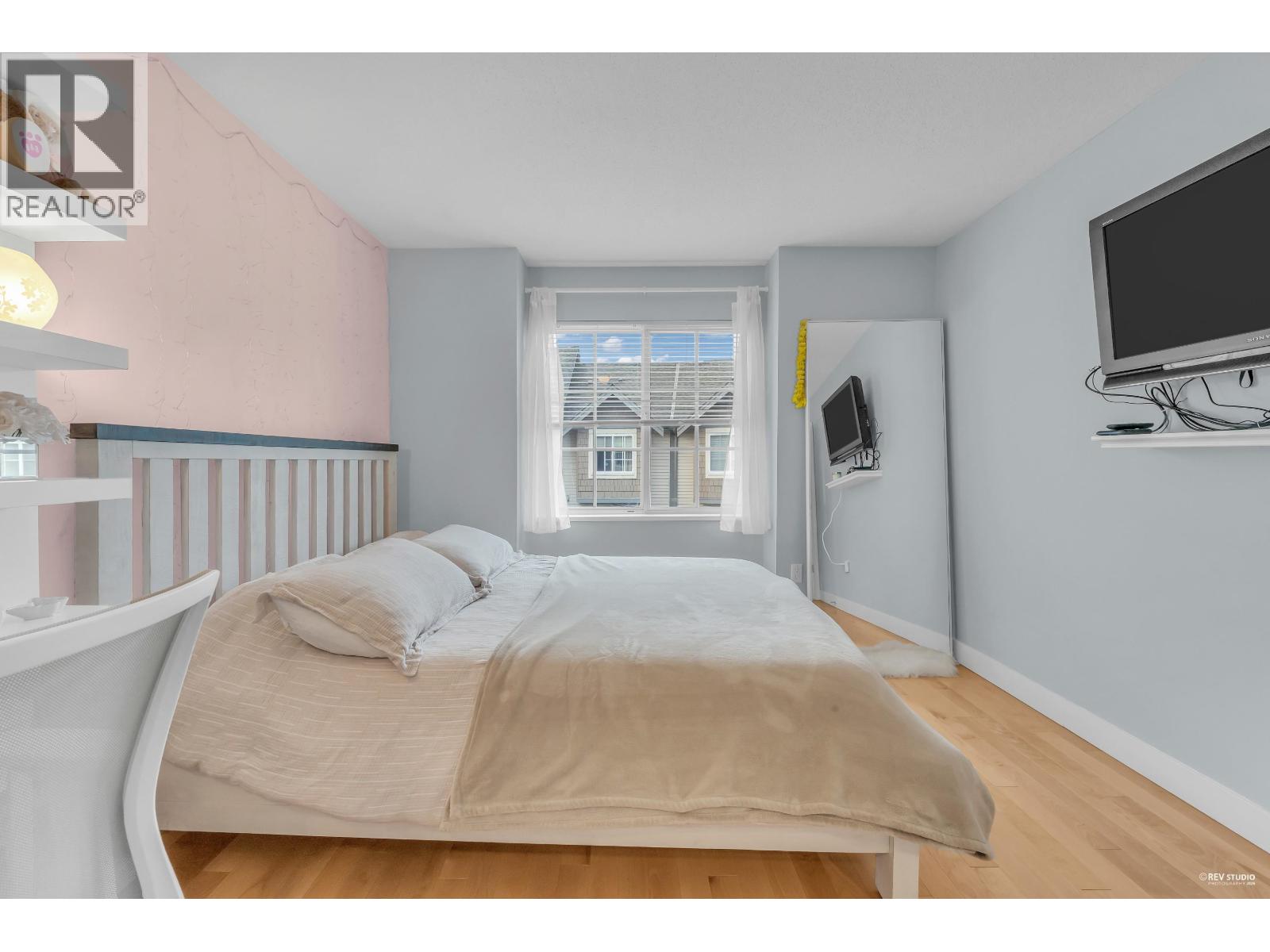 156 3288 NOEL DRIVE, Burnaby