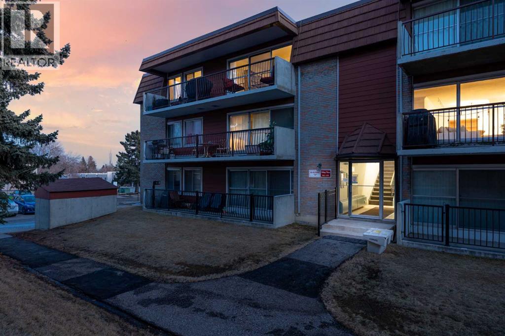 Single Family House for Sale in D  Heritage Drive SE Acadia Calgary 