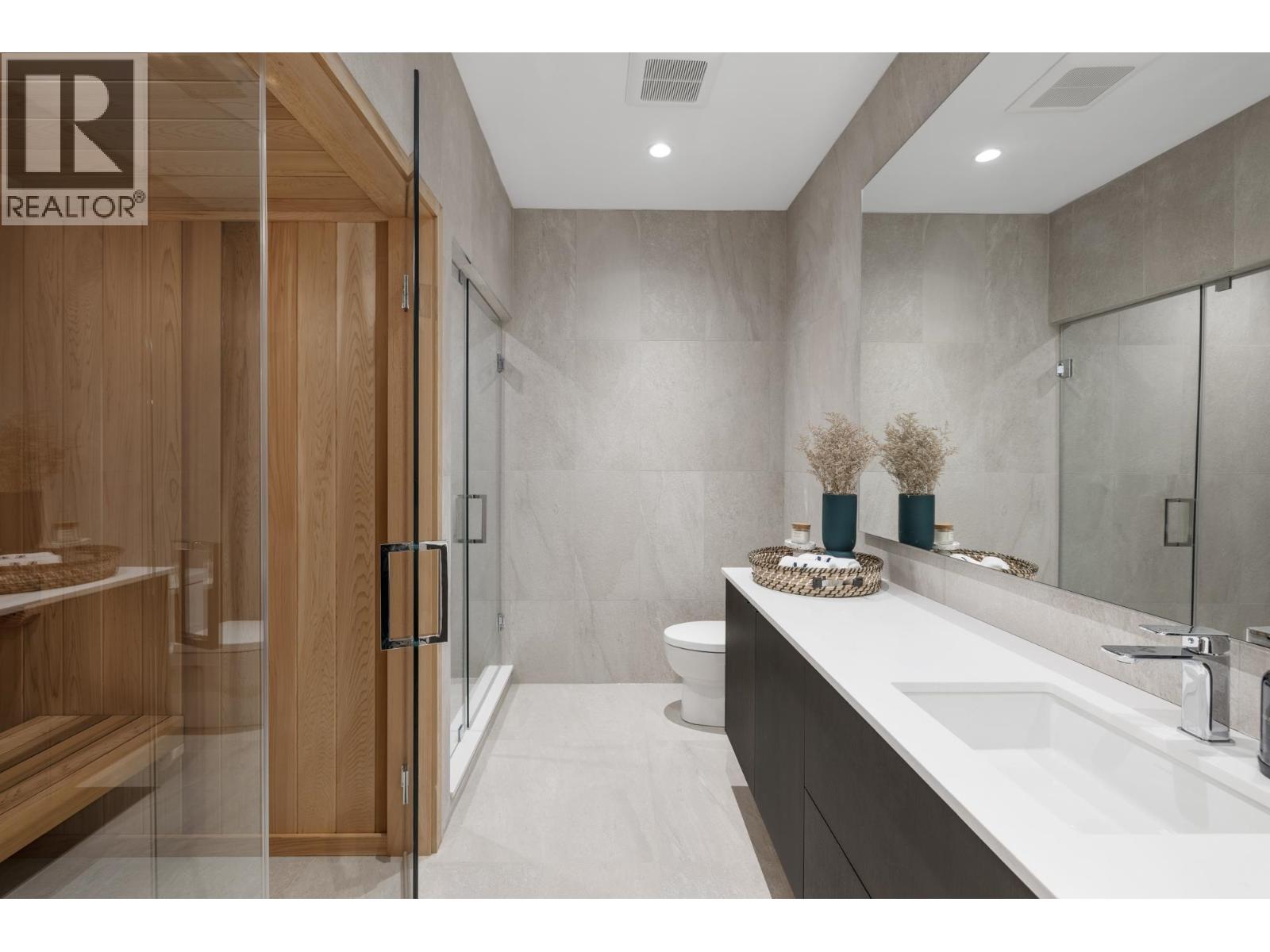 449 HILLCREST STREET, West Vancouver