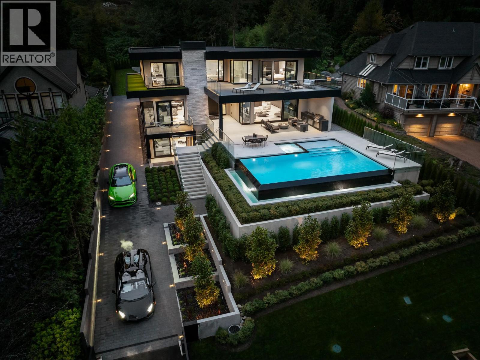 449 HILLCREST STREET, West Vancouver
