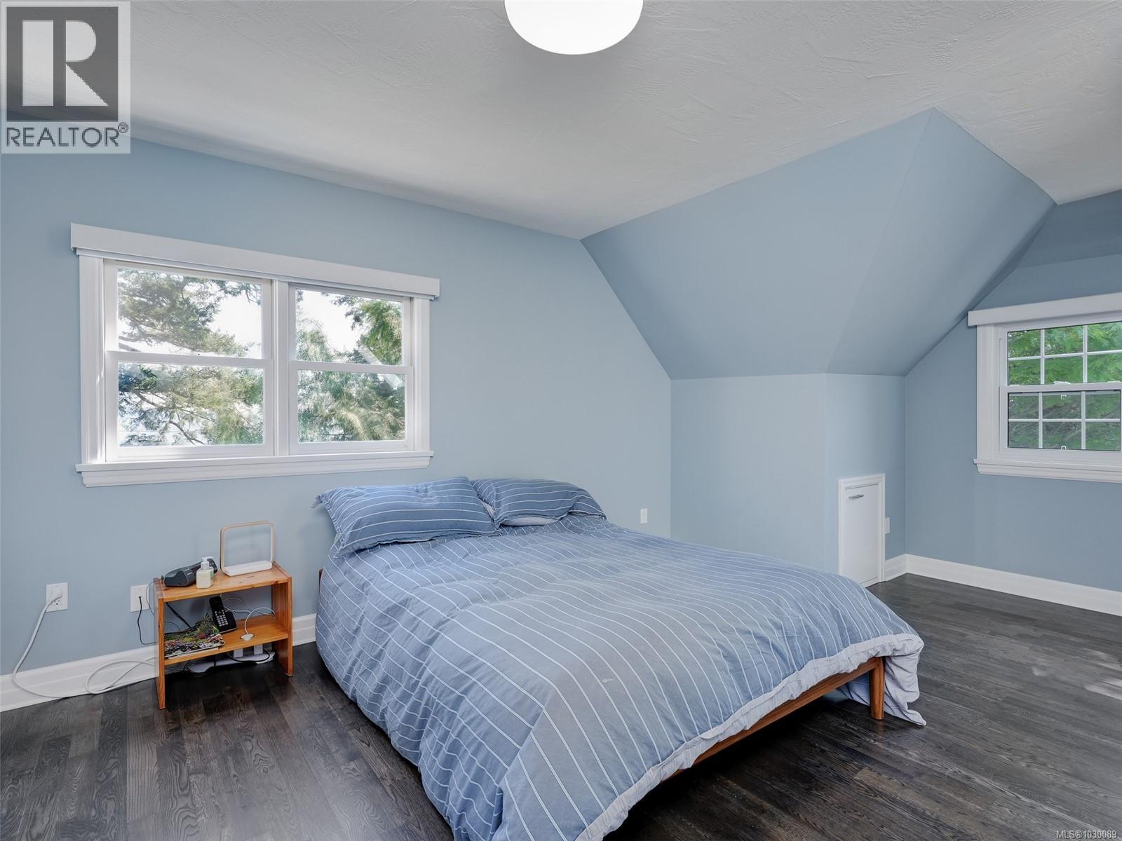 3977 LEXINGTON AVE - 13