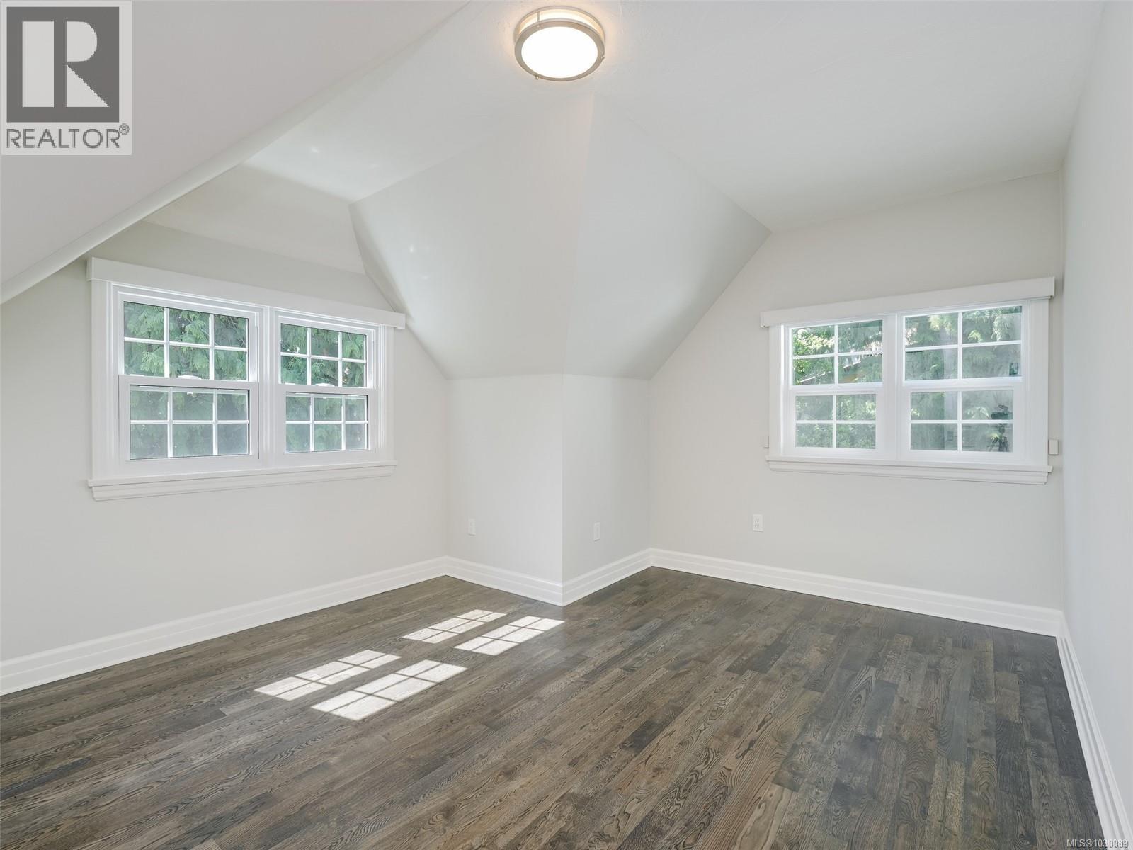 3977 LEXINGTON AVE - 24