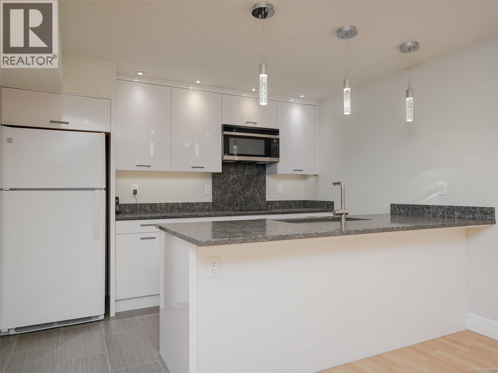 3977 LEXINGTON AVE - 29