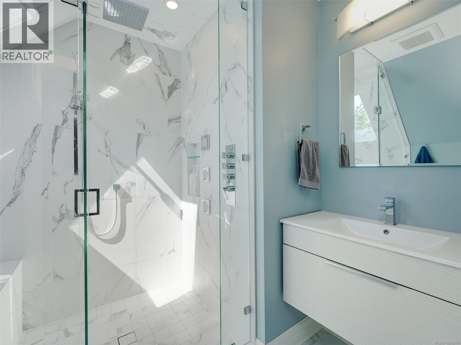 3977 LEXINGTON AVE - 15