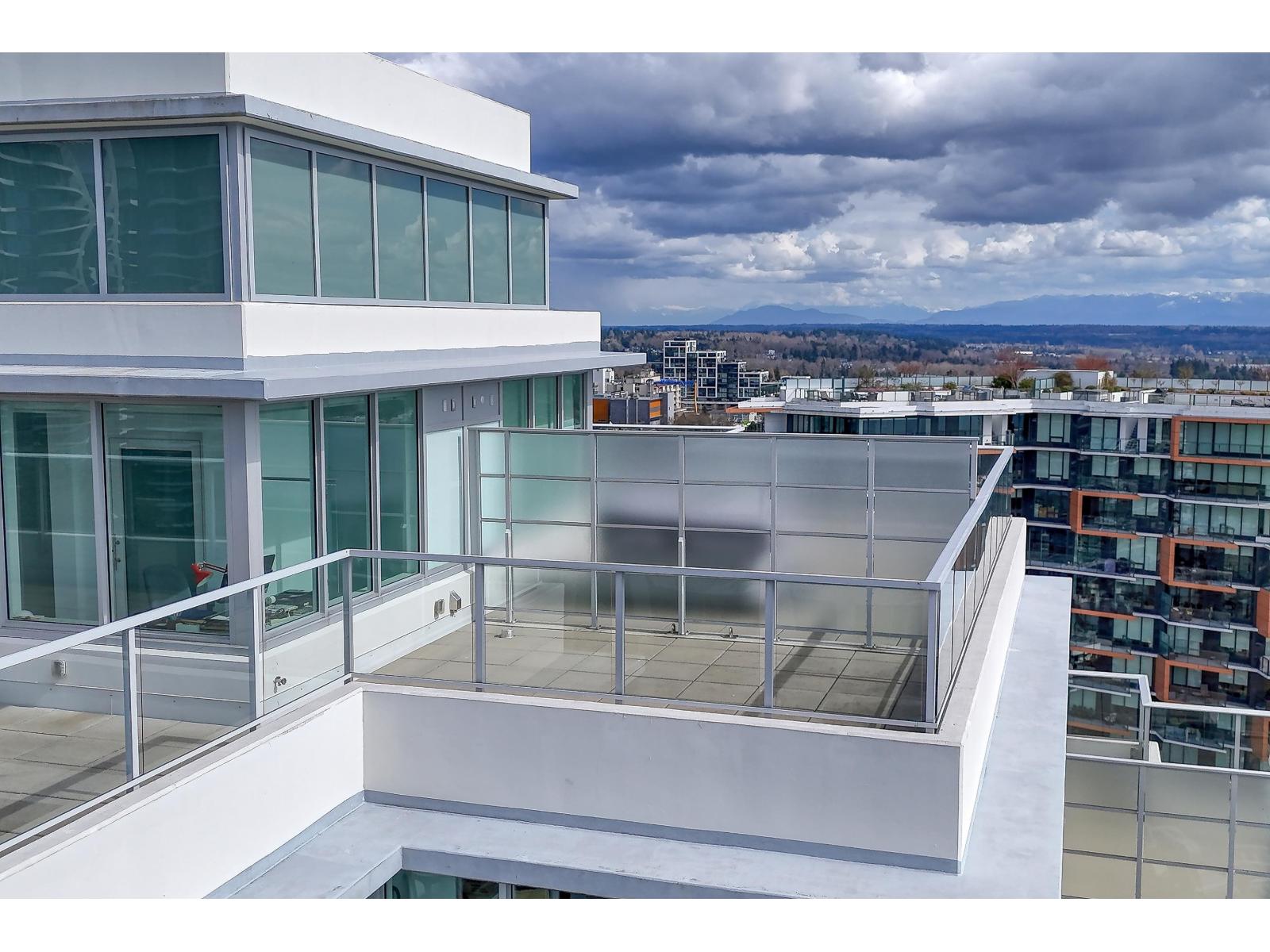 1502 1441 JOHNSTON ROAD, White Rock