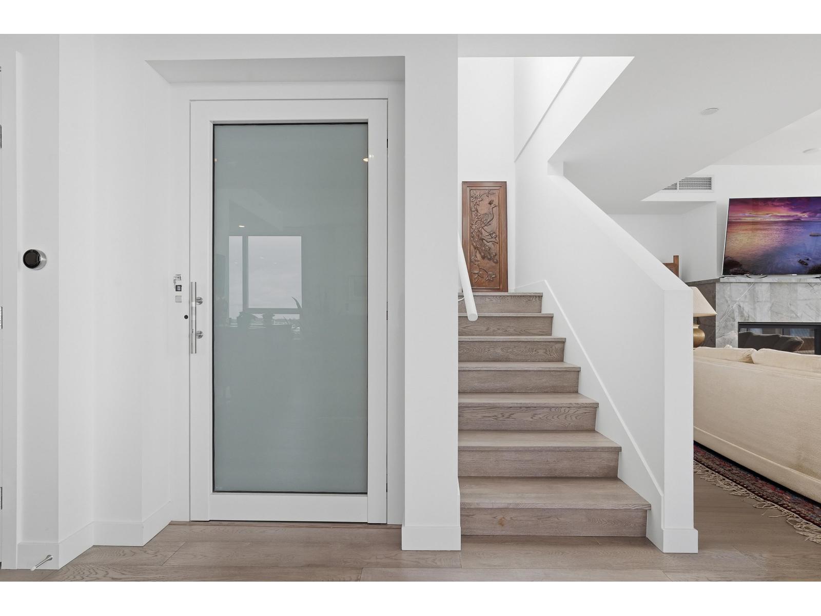 1502 1441 JOHNSTON ROAD, White Rock