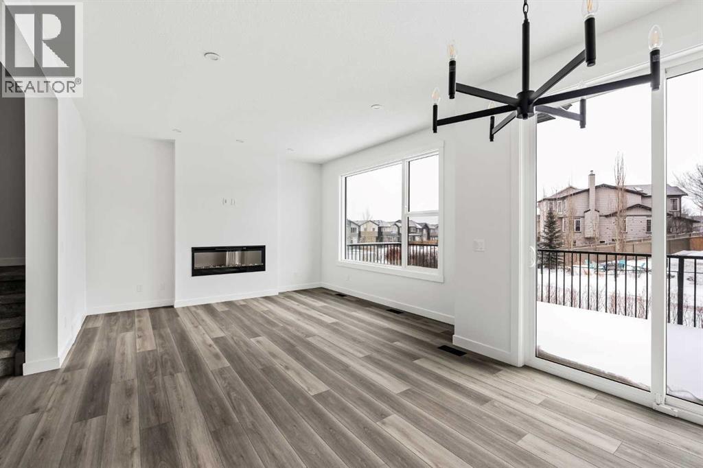 Single Family House for Sale in  Silver Spruce Grove SW Silverado Calgary 