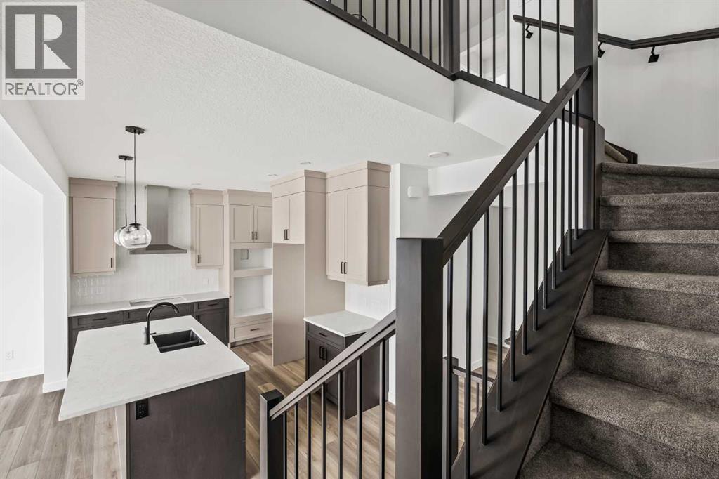 Single Family House for Sale in  Silver Spruce Grove SW Silverado Calgary 