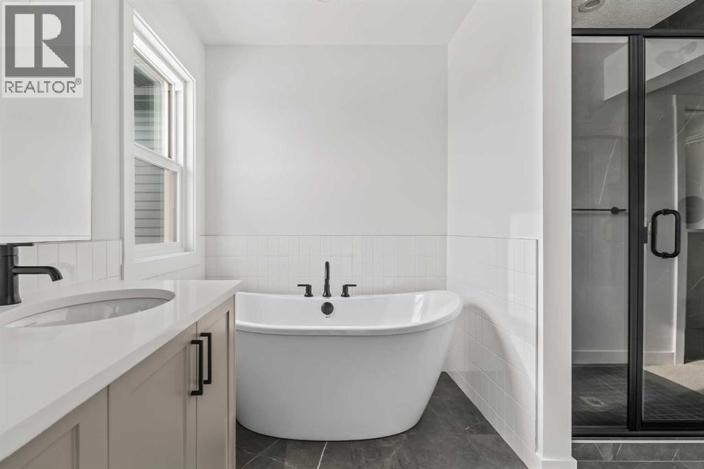 Single Family House for Sale in  Silver Spruce Grove SW Silverado Calgary 