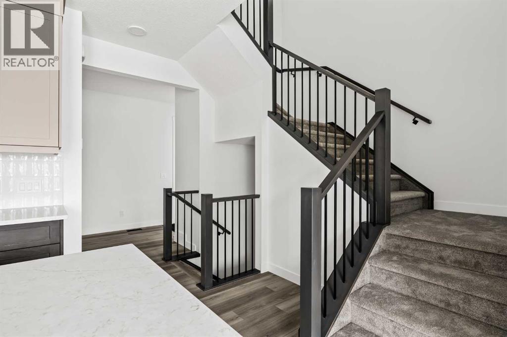 Single Family House for Sale in  Silver Spruce Grove SW Silverado Calgary 