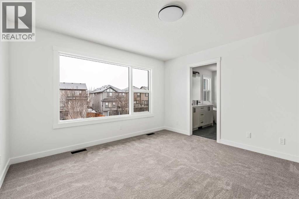 Single Family House for Sale in  Silver Spruce Grove SW Silverado Calgary 